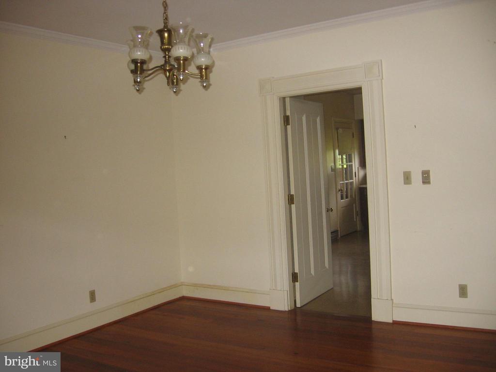 Stephens City, Virginia, 22655, United States, 3 Bedrooms Bedrooms, ,2 BathroomsBathrooms,Residential,For Sale,2001970