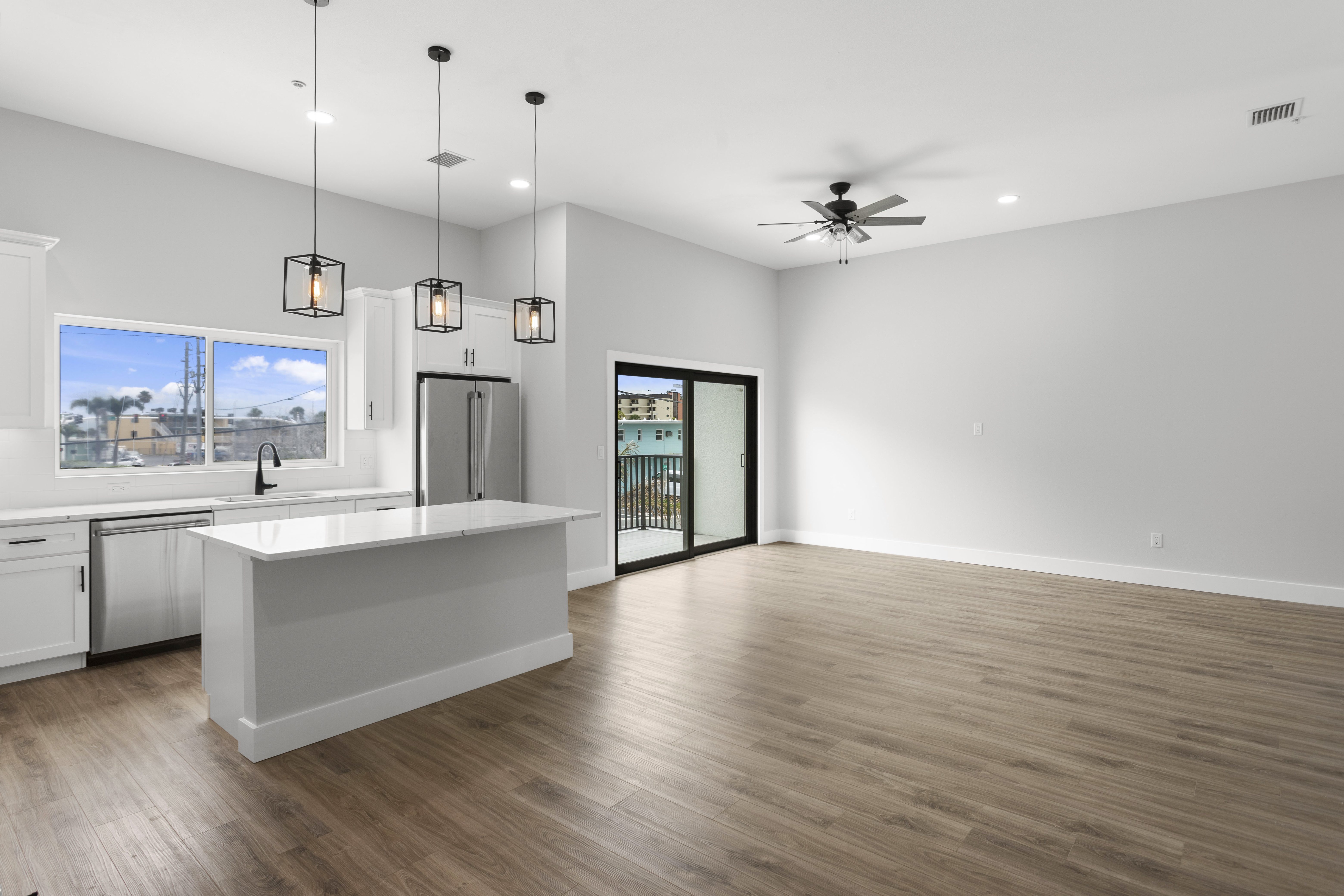 11605 1st St E # 6, Treasure Island, Florida, 33706, United States, 5 Bedrooms Bedrooms, ,4 BathroomsBathrooms,Residential,For Sale,11605 1st St E # 6,1423678