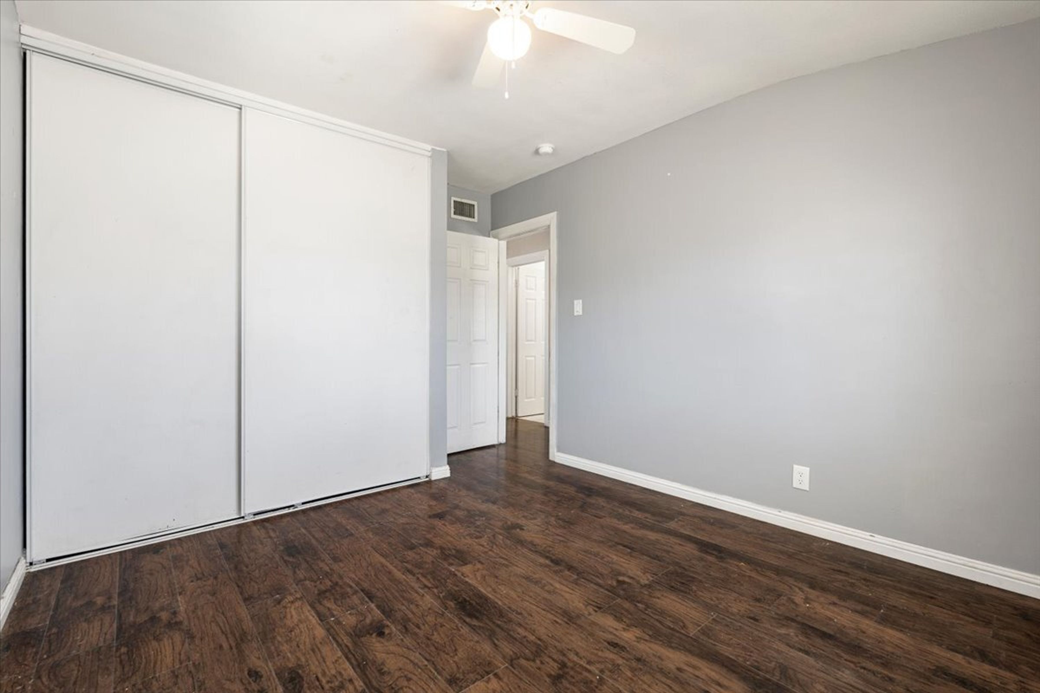  642 N Pine Ave - 物件實景