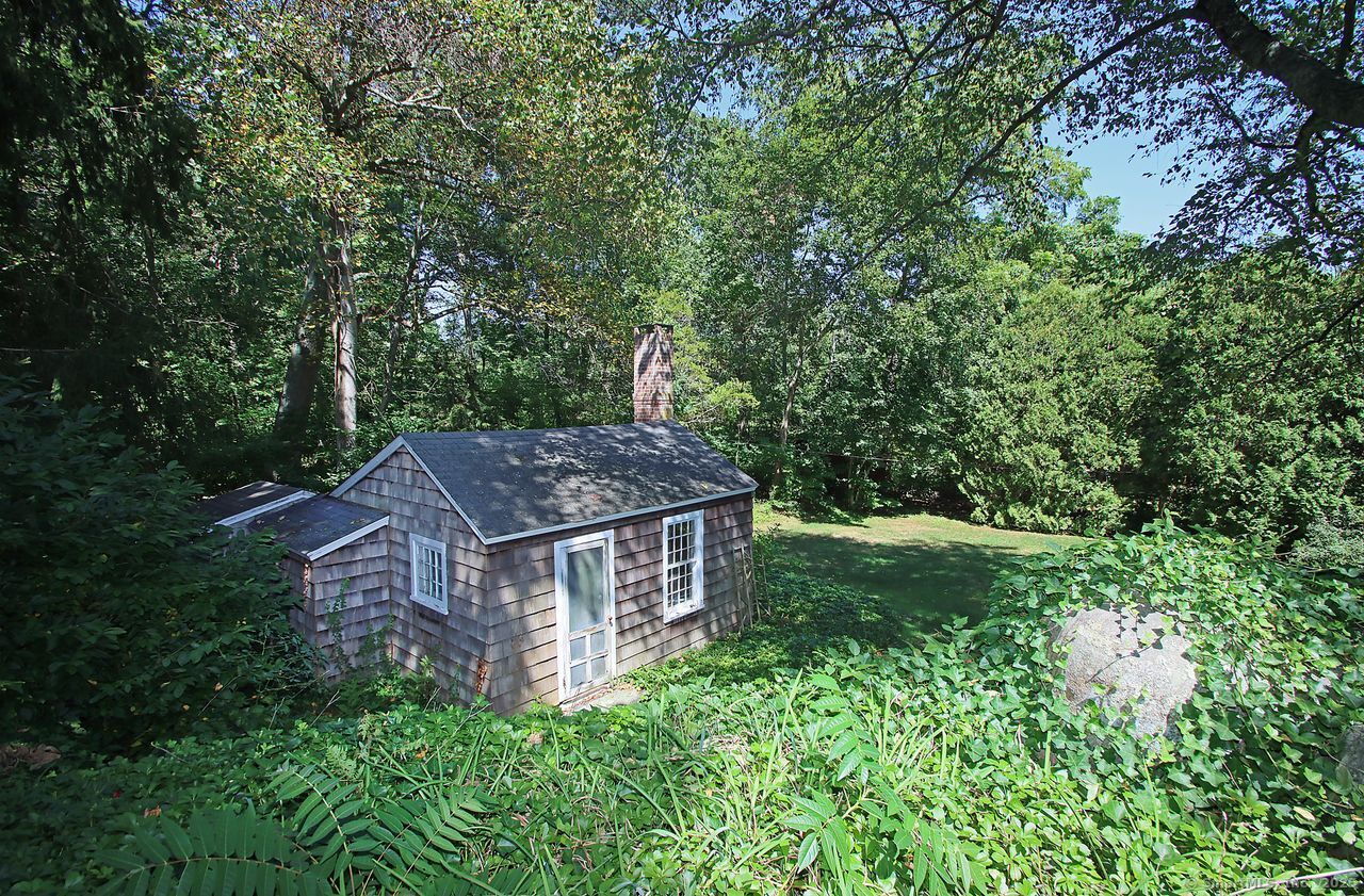 Madison, Connecticut, 06443, United States, 4 Bedrooms Bedrooms, ,3 BathroomsBathrooms,Residential,For Sale,1934211