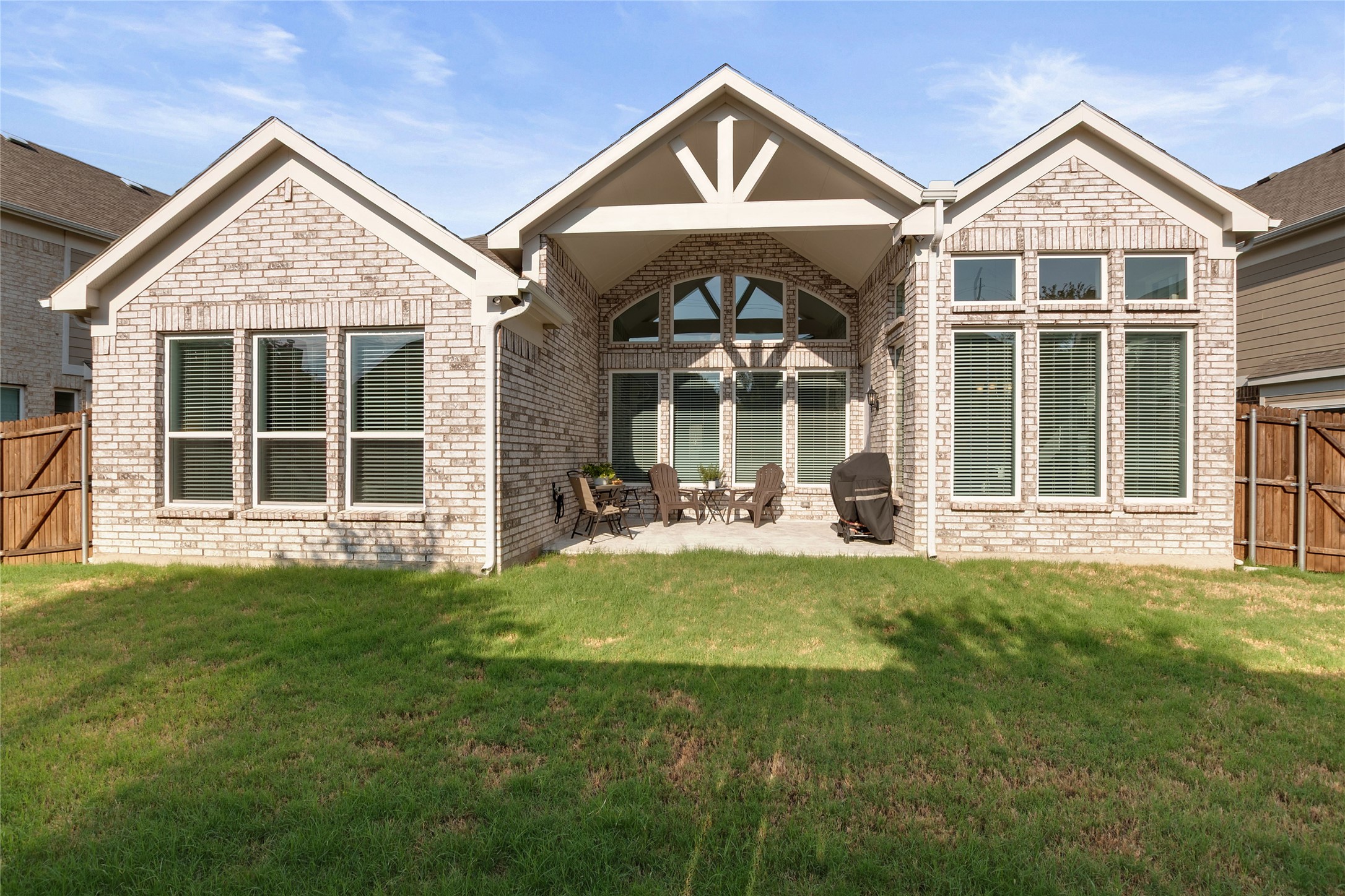 Fort Worth, Texas, 76262, United States, 5 Bedrooms Bedrooms, ,4 BathroomsBathrooms,Residential,For Sale,1917632