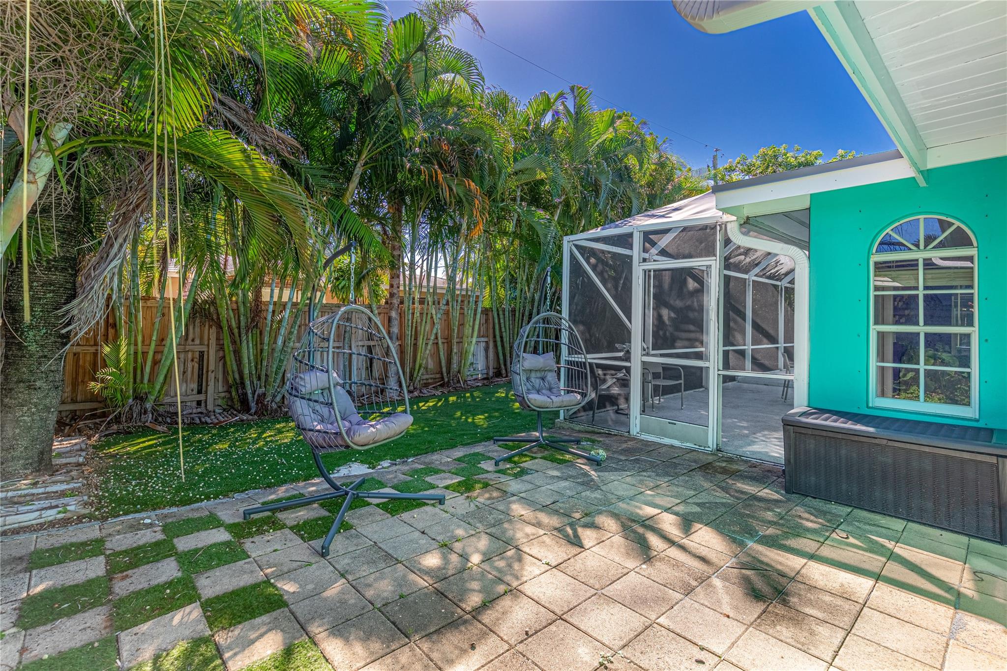 Pompano Beach, Florida, 33062, United States, 2 Bedrooms Bedrooms, ,2 BathroomsBathrooms,Residential,For Sale,1978458