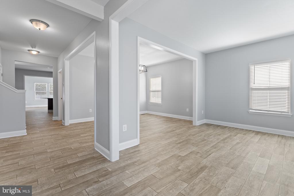Fredericksburg, Virginia, 22408, United States, 4 Bedrooms Bedrooms, ,4 BathroomsBathrooms,Residential,For Sale,1932682