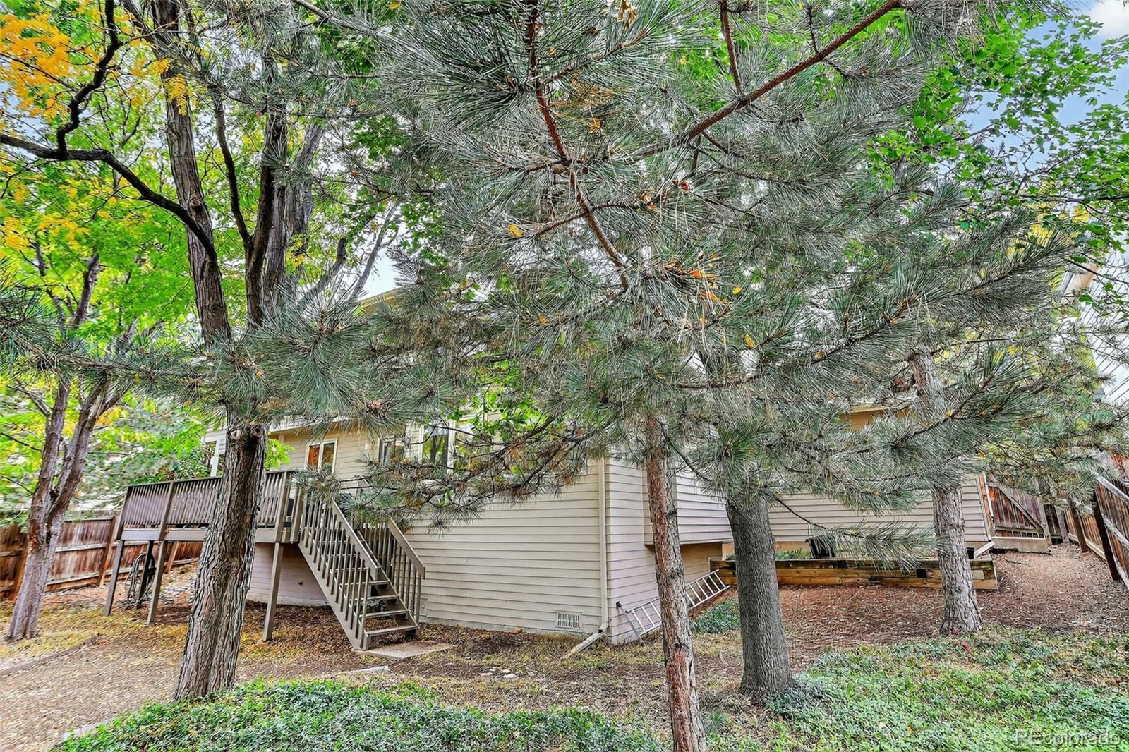 Littleton, Colorado, 80127, United States, 4 Bedrooms Bedrooms, ,3 BathroomsBathrooms,Residential,For Sale,1992155