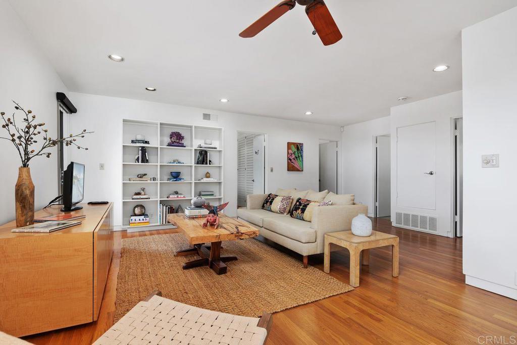 Del Mar, California, 92014, United States, 5 Bedrooms Bedrooms, ,5 BathroomsBathrooms,Residential,For Sale,1837047