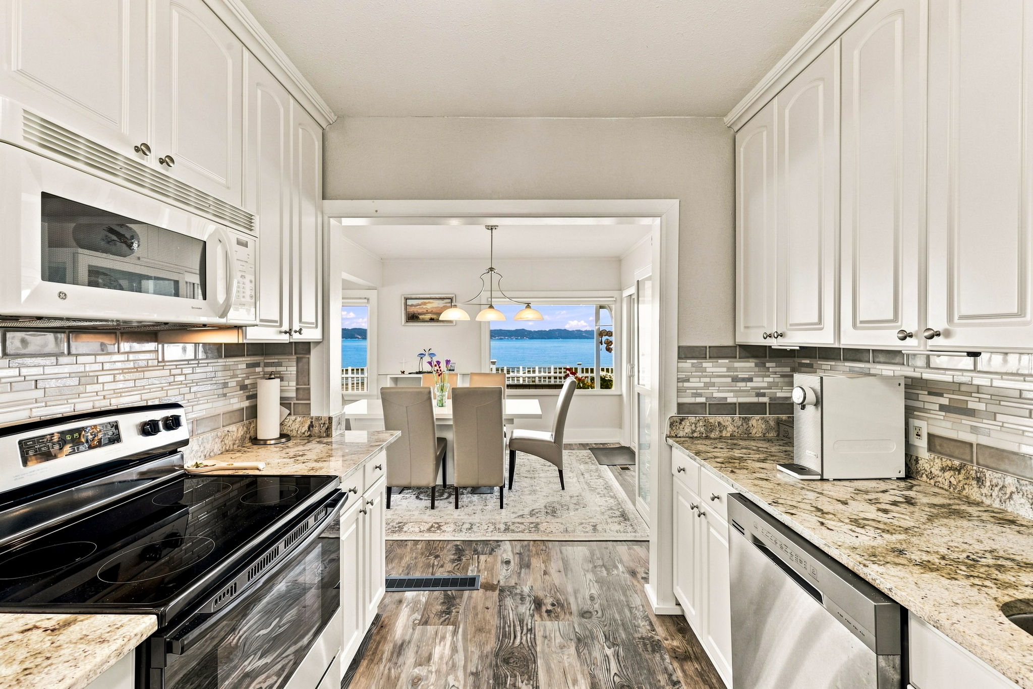  1626 Beach Dr NE, Tacoma, WA 98422 - 物件實景