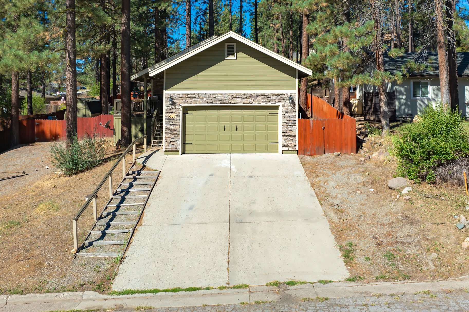  Affordable Home in the Heart of Portola, CA - 物件實景