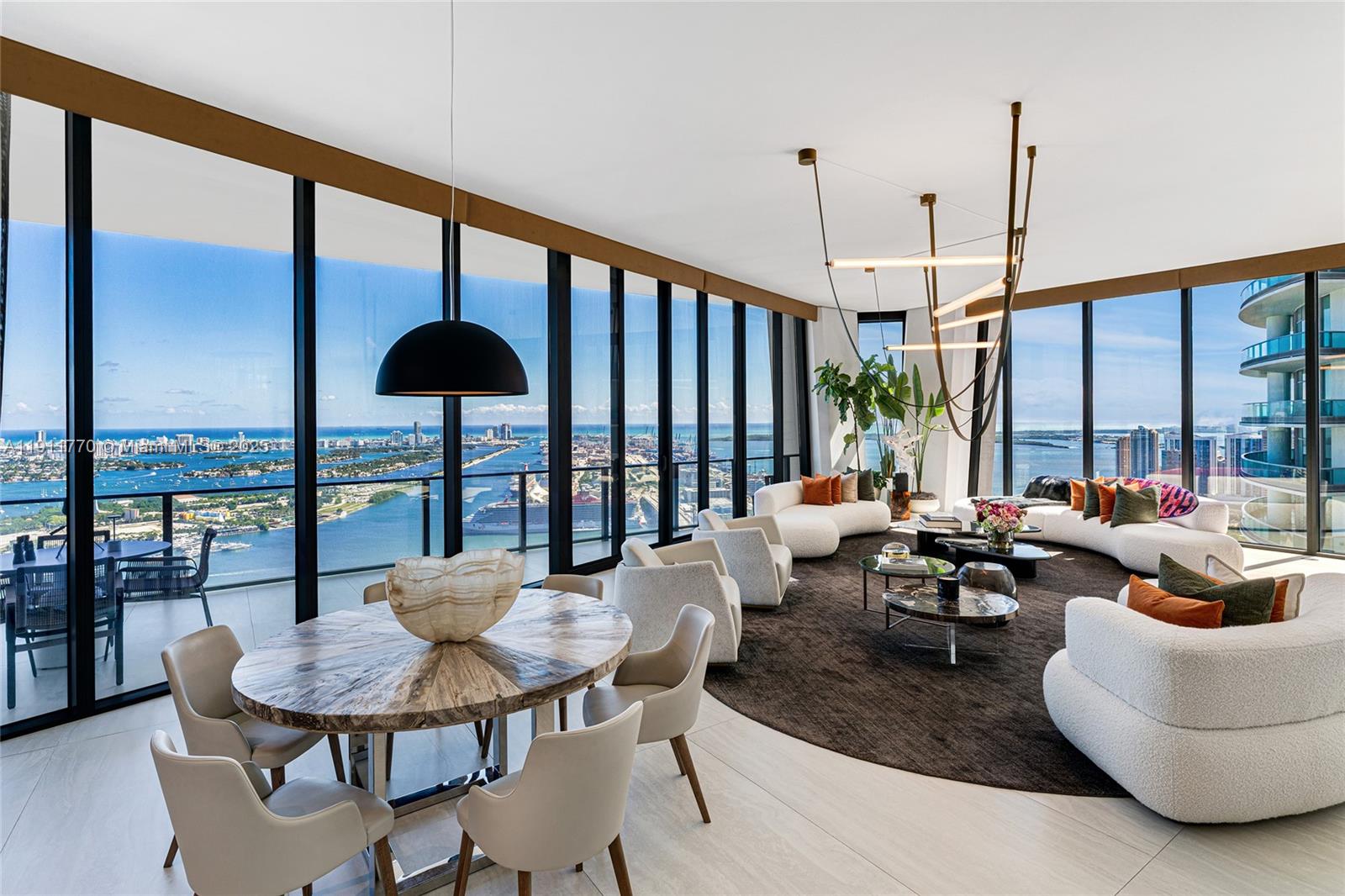 Miami, Florida, 33132, United States, 6 Bedrooms Bedrooms, ,7 BathroomsBathrooms,Residential,For Sale,1991375