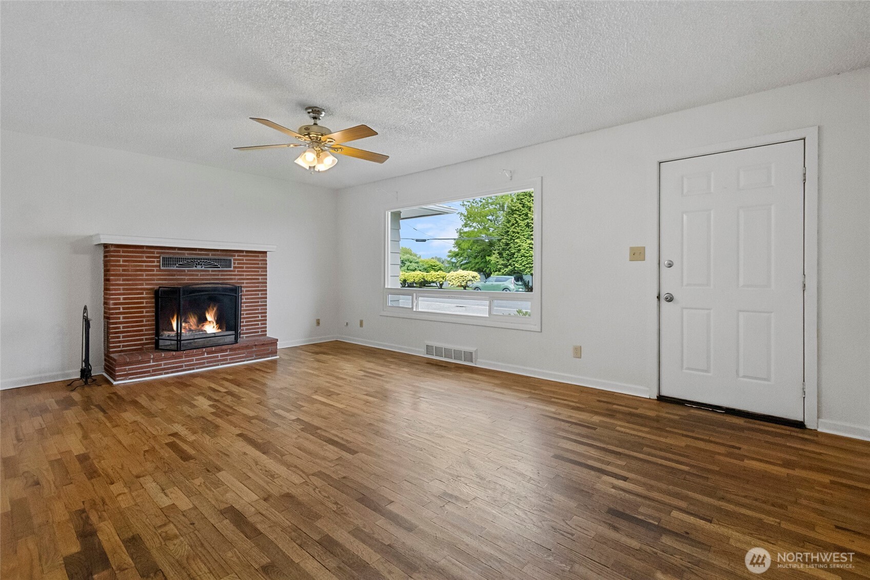 Ferndale, Washington, 98248, United States, 6 Bedrooms Bedrooms, ,2 BathroomsBathrooms,Residential,For Sale,1921640