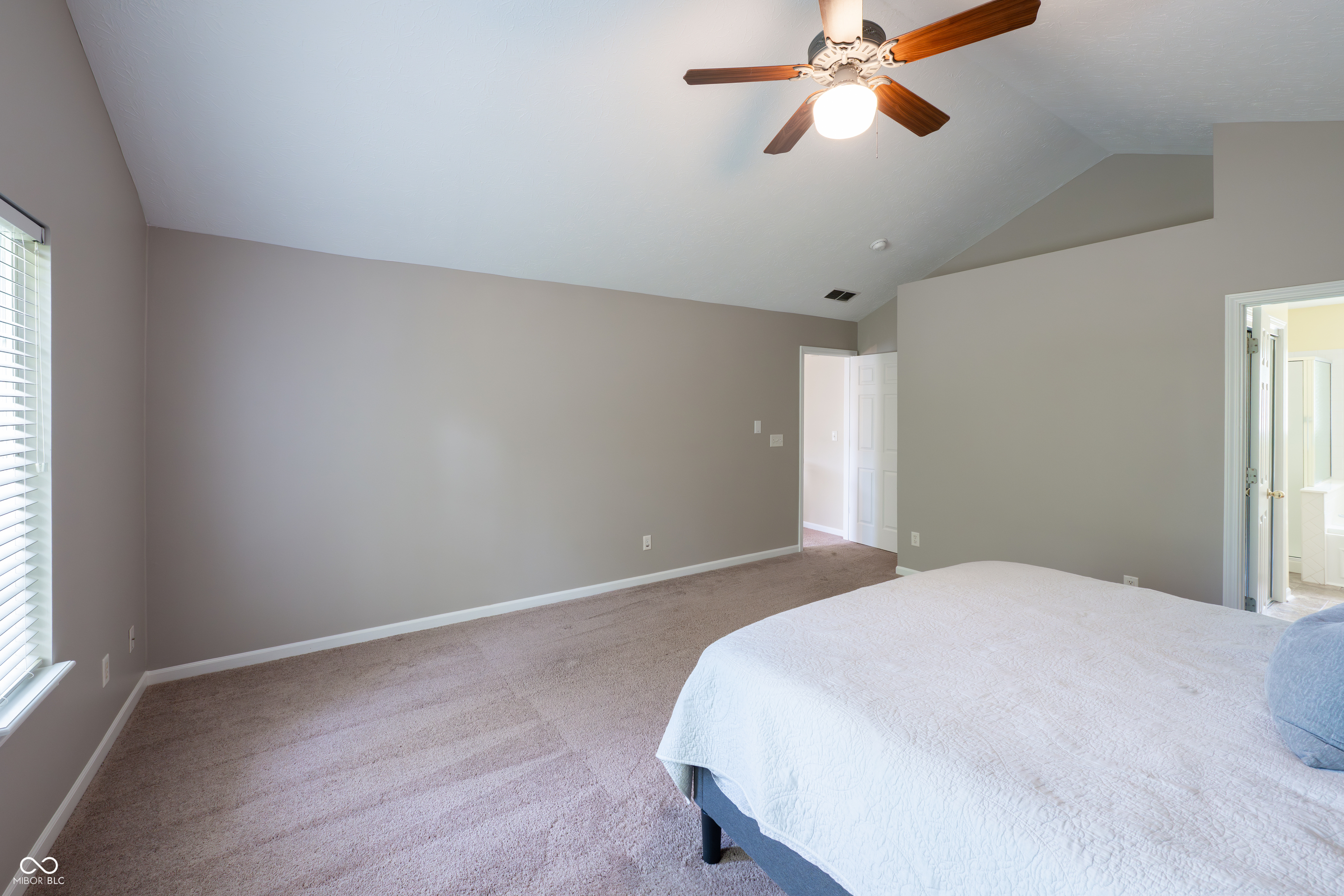 Carmel, Indiana, 46033, United States, 4 Bedrooms Bedrooms, ,4 BathroomsBathrooms,Residential,For Sale,1975371