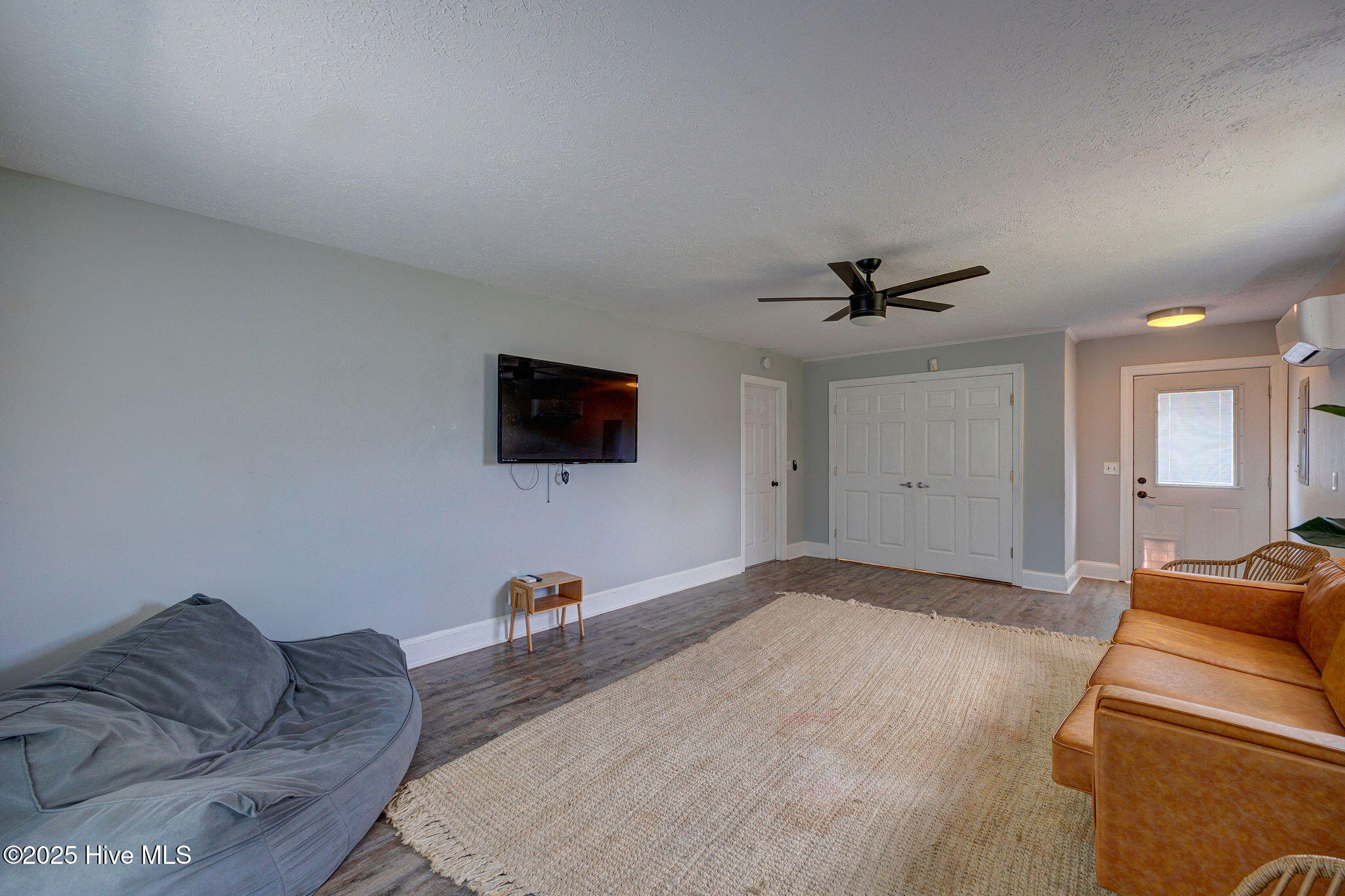 Wilmington, North Carolina, 28409, United States, 3 Bedrooms Bedrooms, ,3 BathroomsBathrooms,Residential,For Sale,1926442