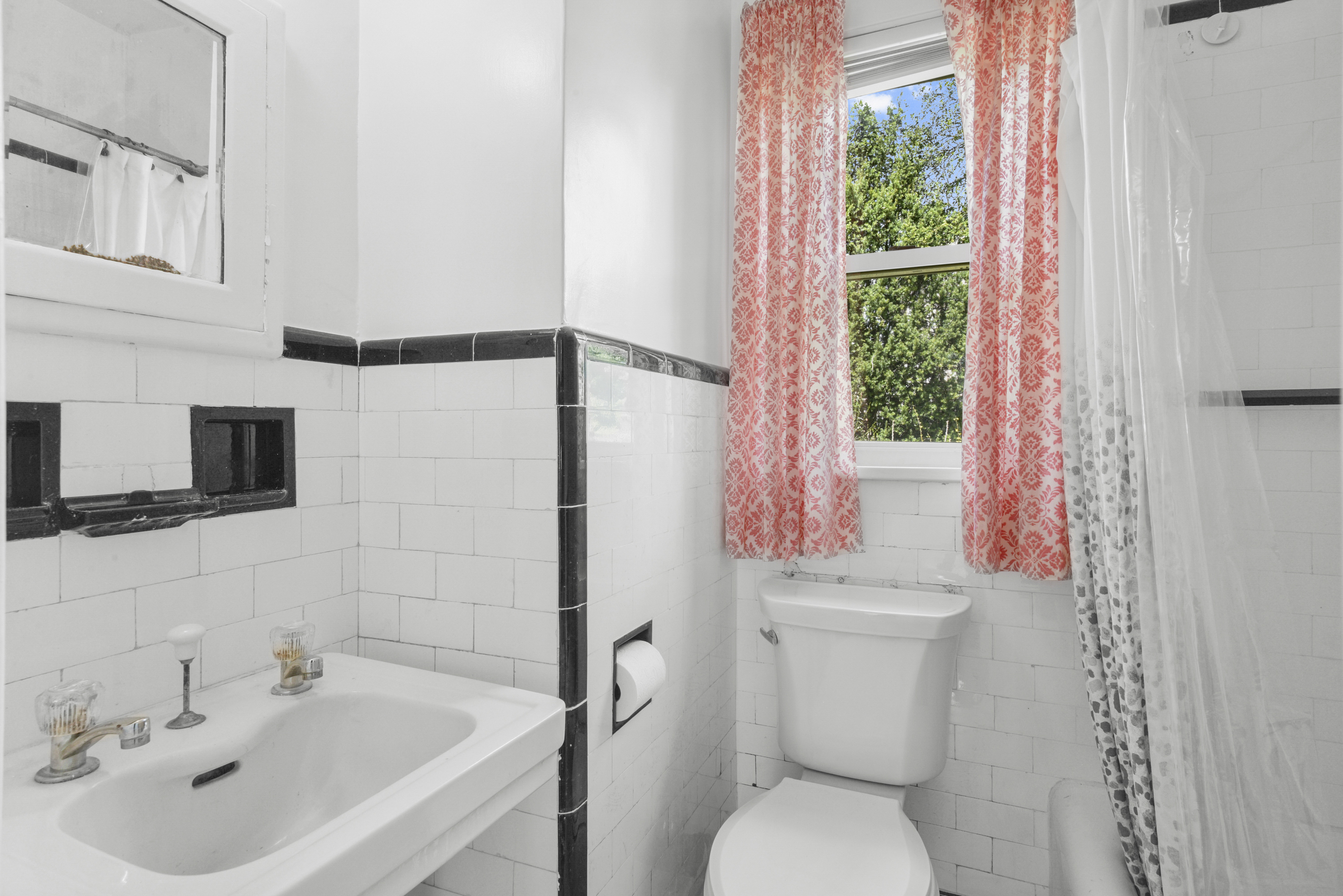  Charming Larchmont Colonial - 物件實景