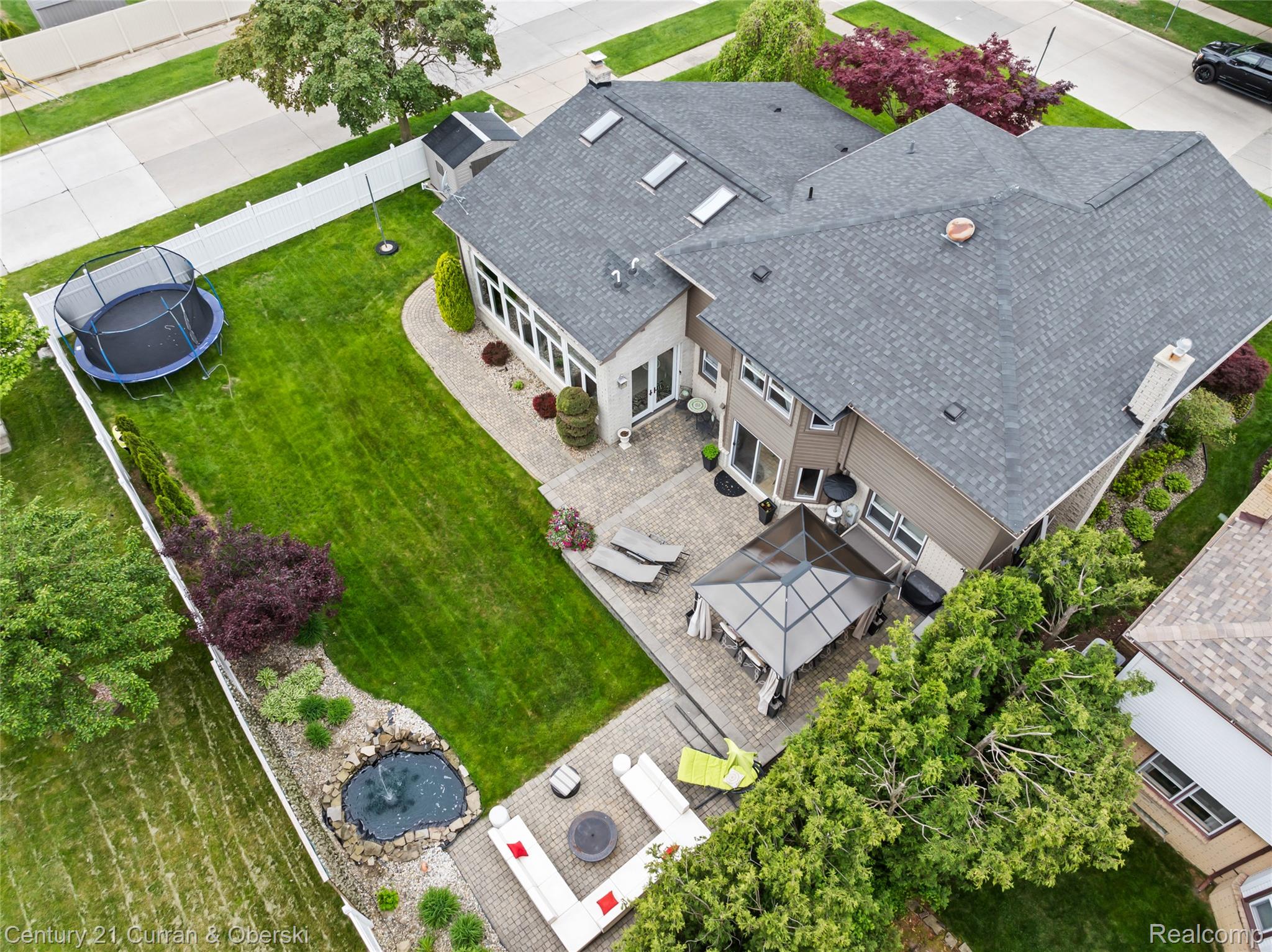 Dearborn Heights, Michigan, 48127, United States, 4 Bedrooms Bedrooms, ,4 BathroomsBathrooms,Residential,For Sale,1905495