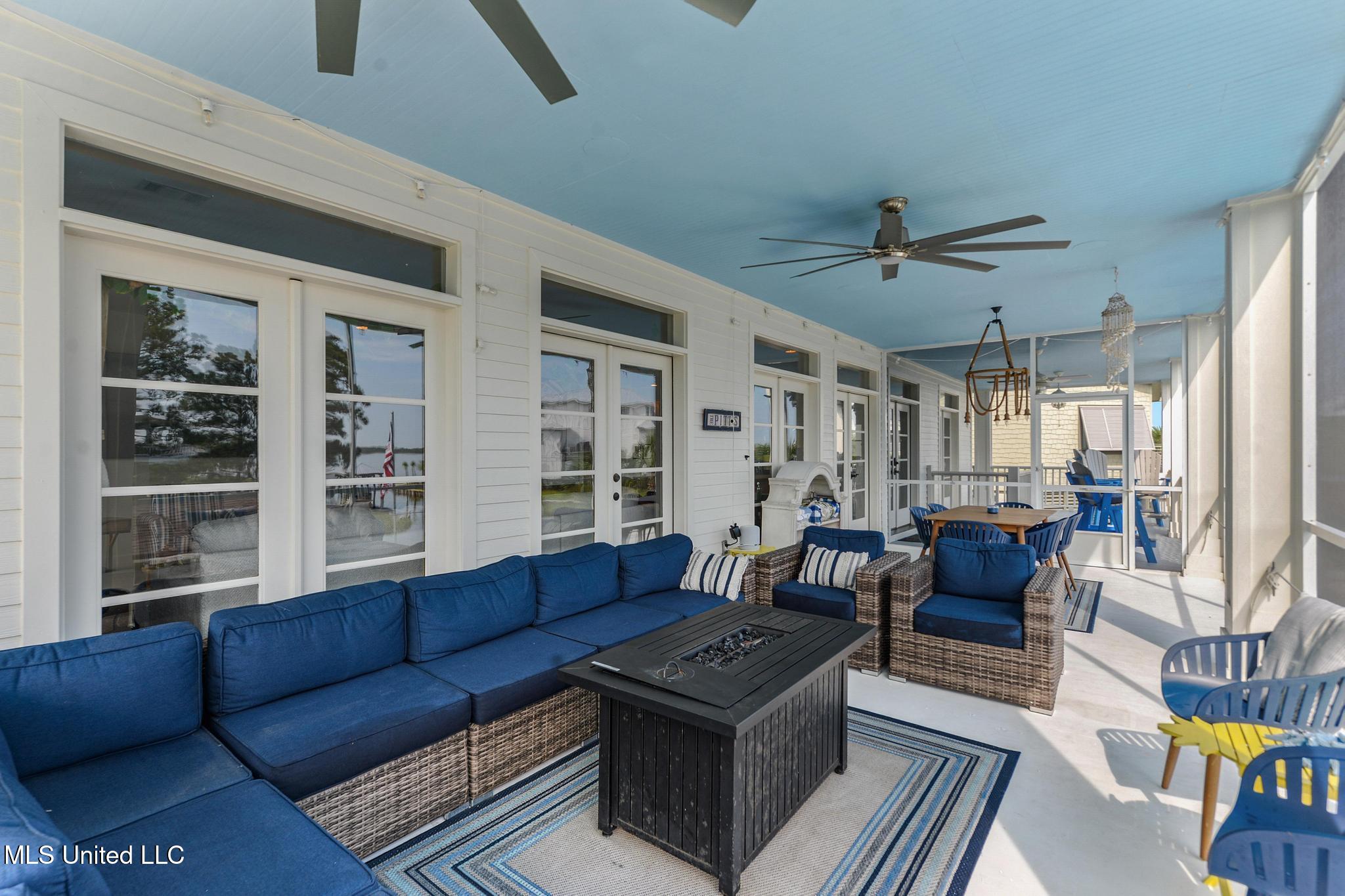 Pass Christian, Mississippi, 39571, United States, 5 Bedrooms Bedrooms, ,7 BathroomsBathrooms,Residential,For Sale,1989157