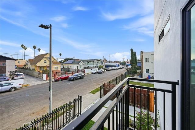 Los Angeles, California, 90011, United States, ,Residential,For Sale,1987008