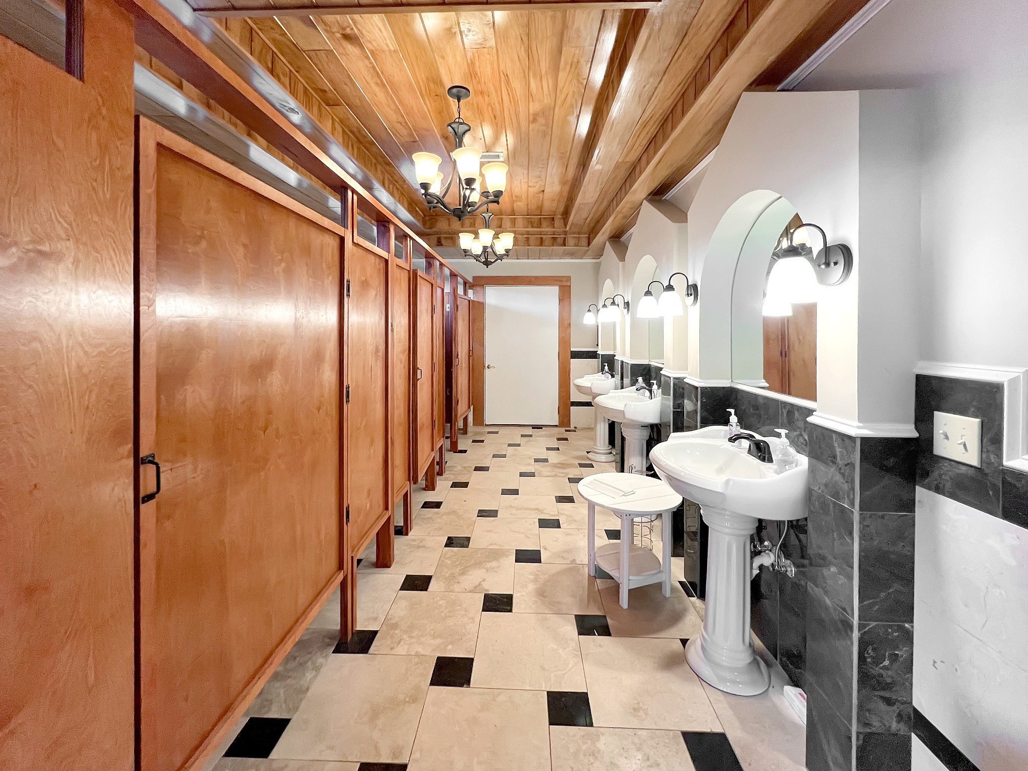 Paris, Tennessee, 38242, United States, ,Residential,For Sale,1996417