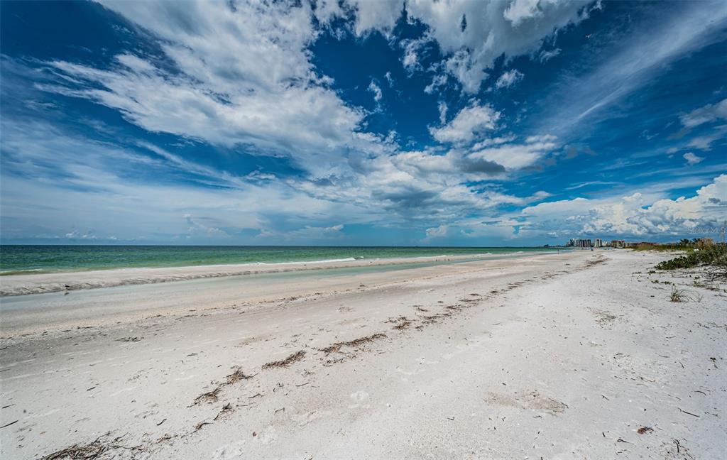Clearwater Beach, Florida, 33767, United States, 1 Bedroom Bedrooms, ,2 BathroomsBathrooms,Residential,For Sale,1939900