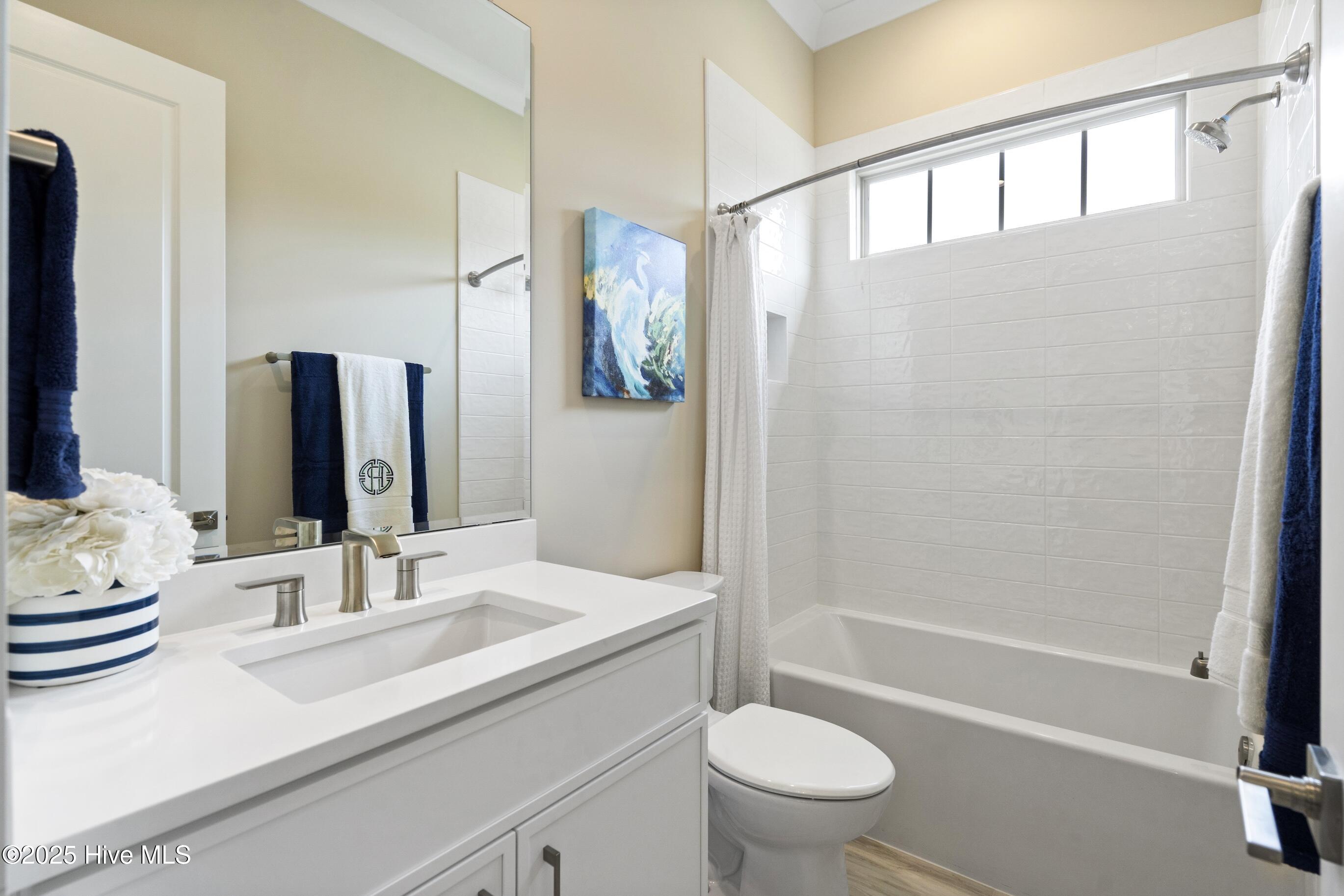 Wilmington, North Carolina, 28412, United States, 4 Bedrooms Bedrooms, ,4 BathroomsBathrooms,Residential,For Sale,1940432