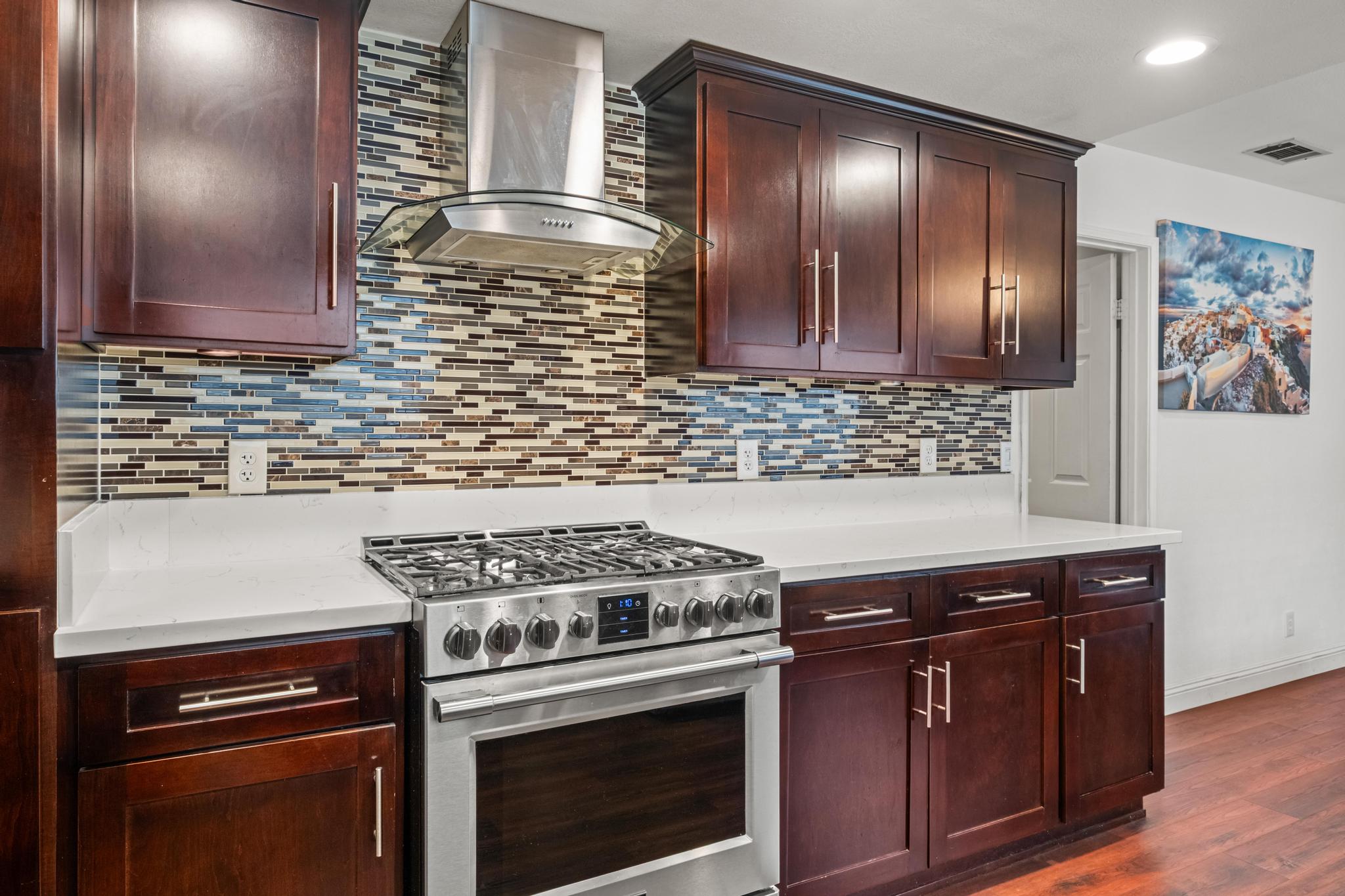 HAWTHORNE, California, 90250, United States, 4 Bedrooms Bedrooms, ,3 BathroomsBathrooms,Residential,For Sale,1798305