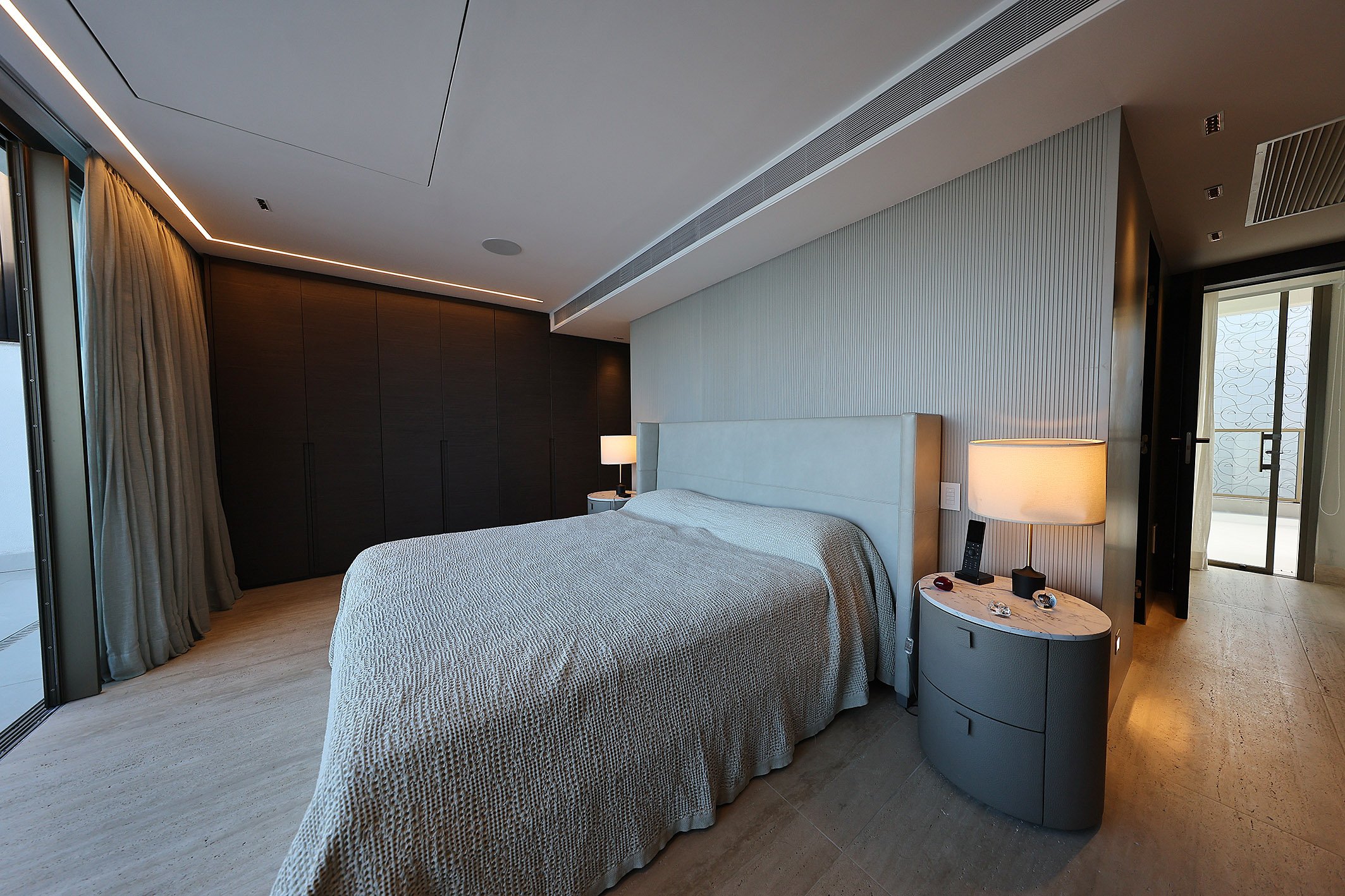  Uninterrupted Ocean Views in a One-of-a-Kind Penthouse in Leblon - 物件實景