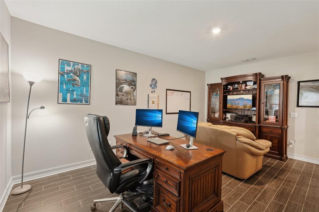 Bradenton, Florida, 34211, United States, 6 Bedrooms Bedrooms, ,4 BathroomsBathrooms,Residential,For Sale,1692676