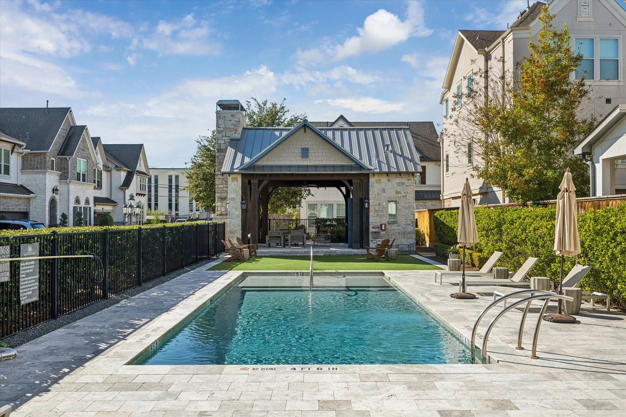  8306 Ginger Oak Street - 物件實景