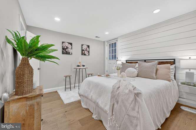 Washington, District of Columbia, 20009, United States, 2 Bedrooms Bedrooms, ,1 BathroomBathrooms,Residential,For Sale,1937571