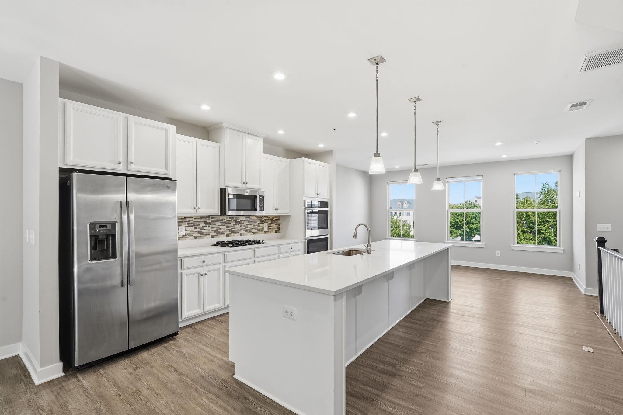  24728 Malibu Terrace, Sterling, VA, 20166 - 物件實景