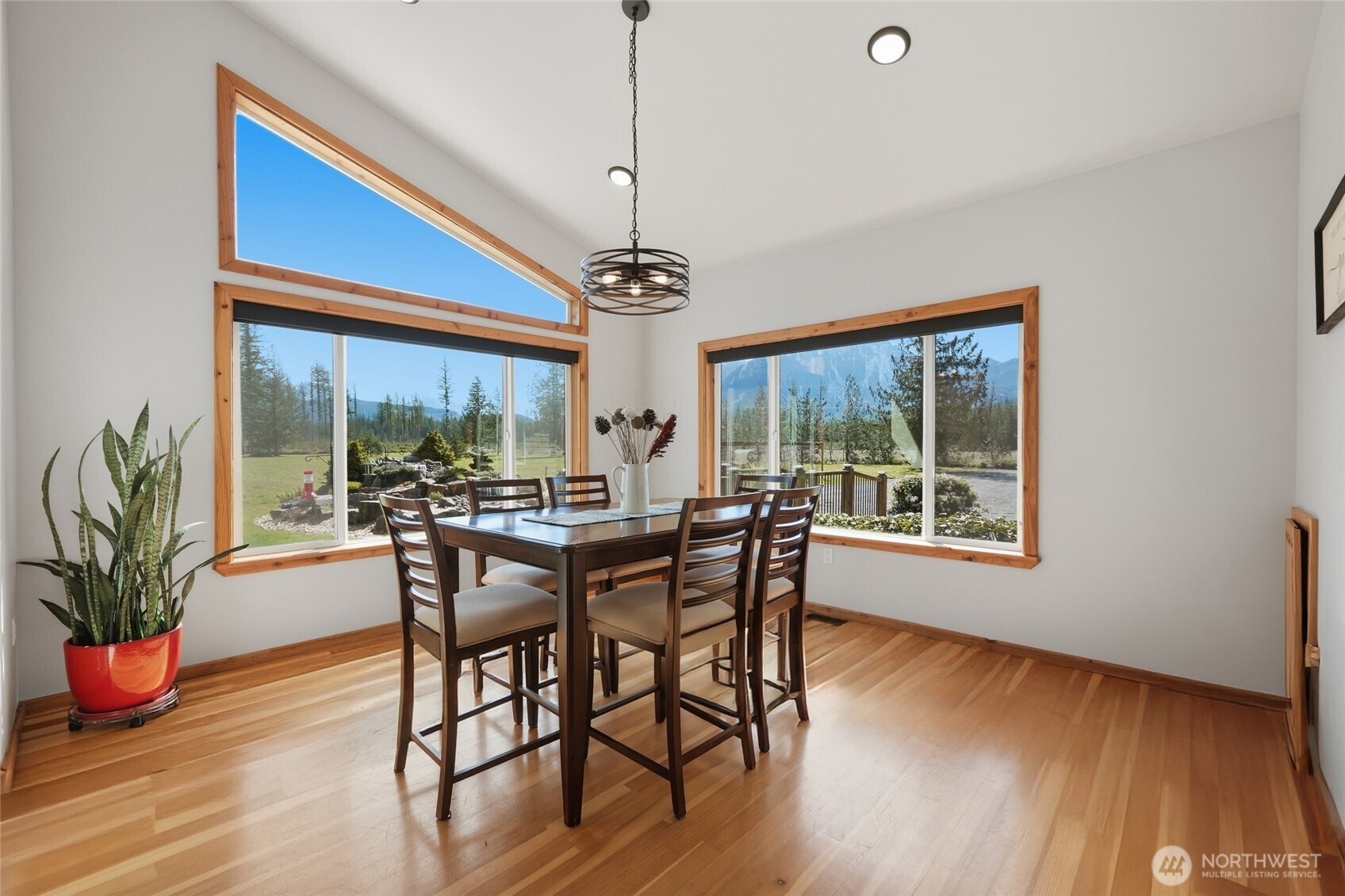 Gold Bar, Washington, 98251, United States, 4 Bedrooms Bedrooms, ,2 BathroomsBathrooms,Residential,For Sale,2032220