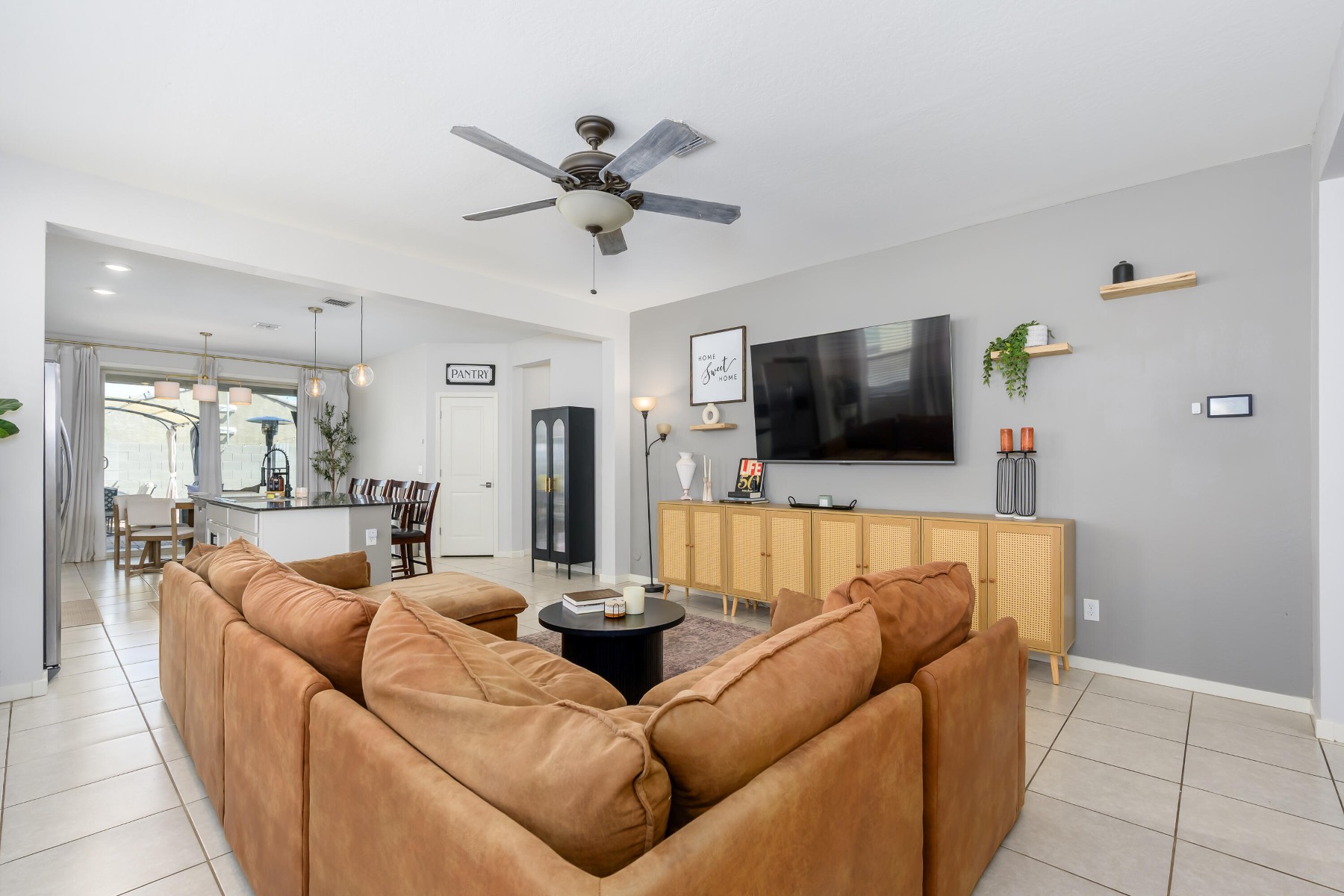  4240 W Coneflower Lane  San Tan Valley, AZ - 物件實景