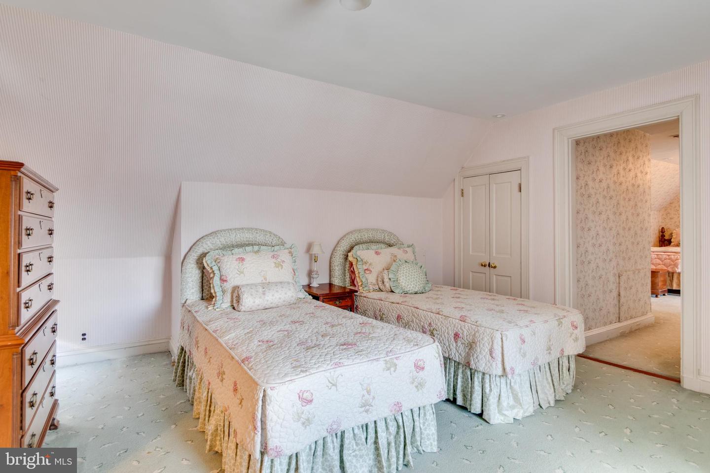 Alexandria, Virginia, 22301, United States, 4 Bedrooms Bedrooms, ,5 BathroomsBathrooms,Residential,For Sale,2000404