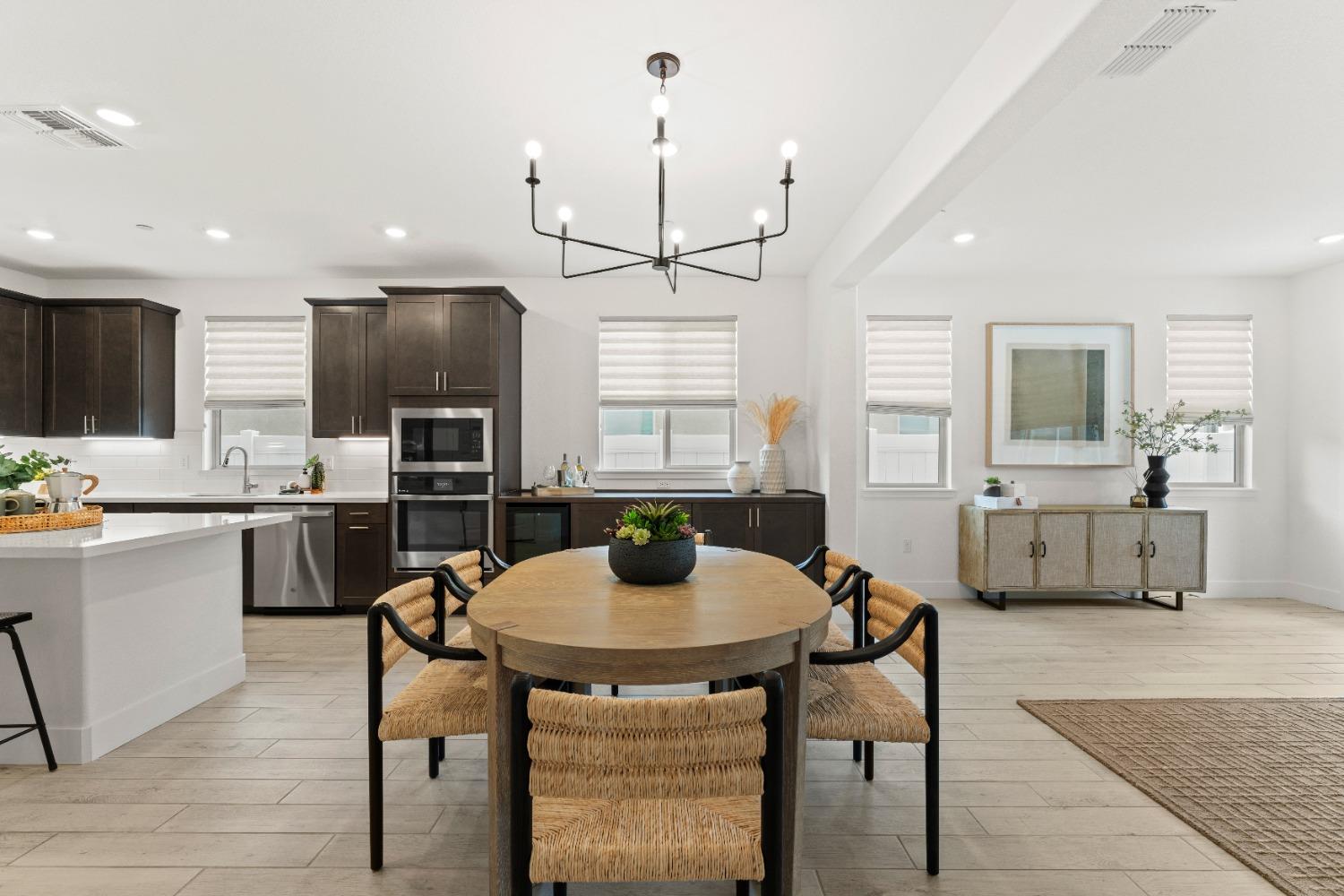 El Dorado Hills, California, 95762, United States, 2 Bedrooms Bedrooms, ,3 BathroomsBathrooms,Residential,For Sale,1787818