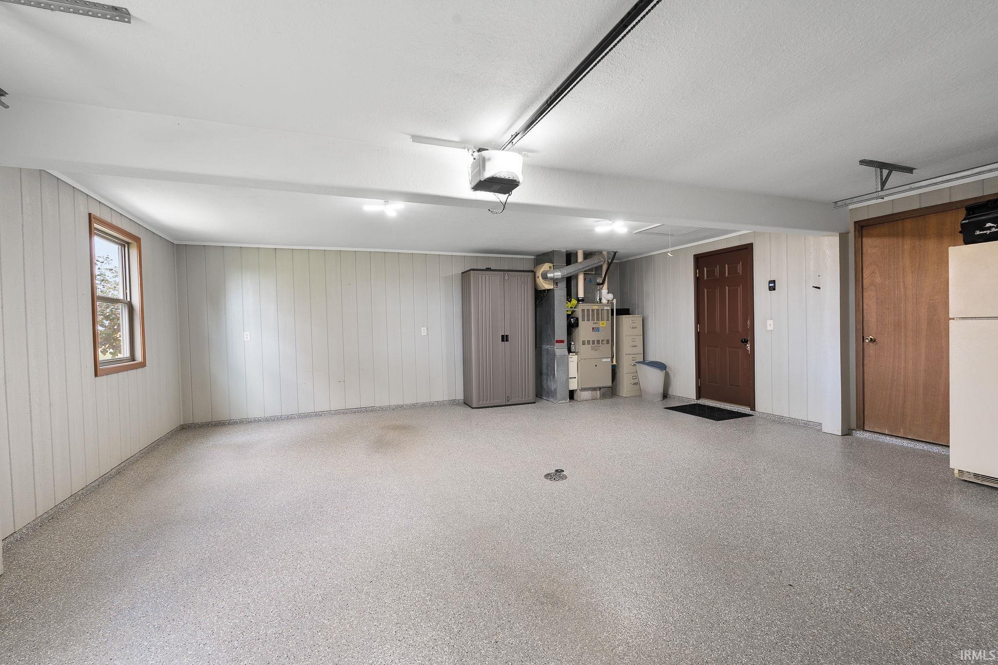 Angola, Indiana, 46703, United States, 3 Bedrooms Bedrooms, ,2 BathroomsBathrooms,Residential,For Sale,1992586