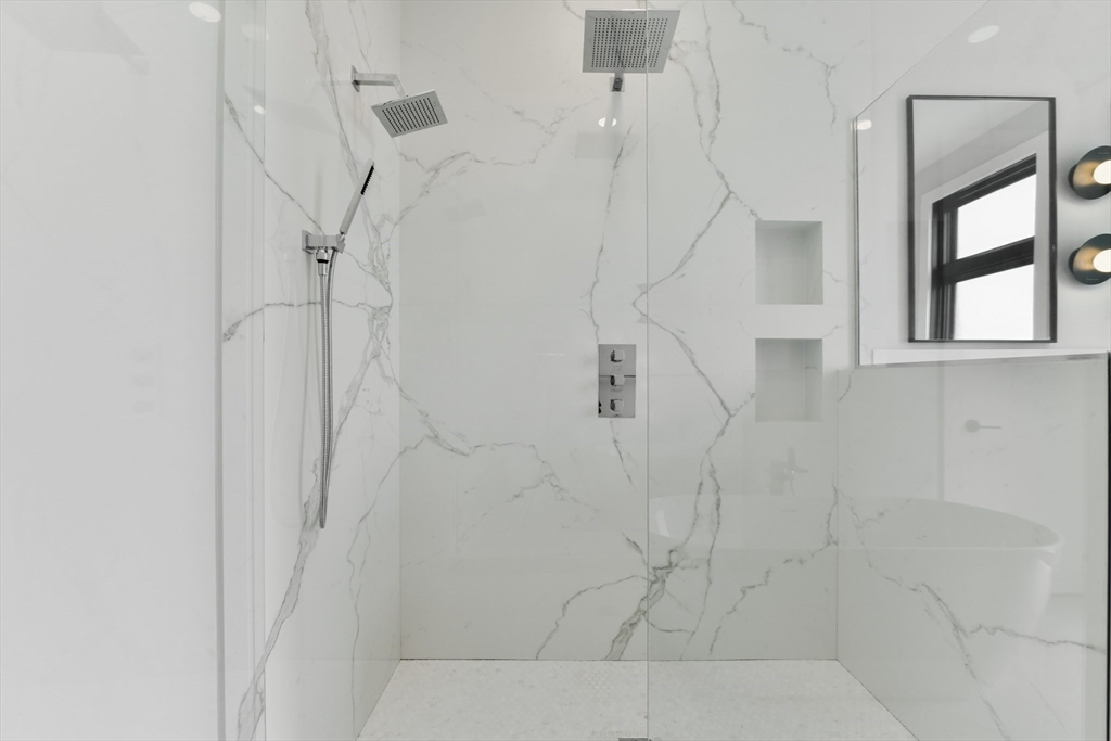 Brookline, Massachusetts, 02446, United States, 3 Bedrooms Bedrooms, ,4 BathroomsBathrooms,Residential,For Sale,1750126