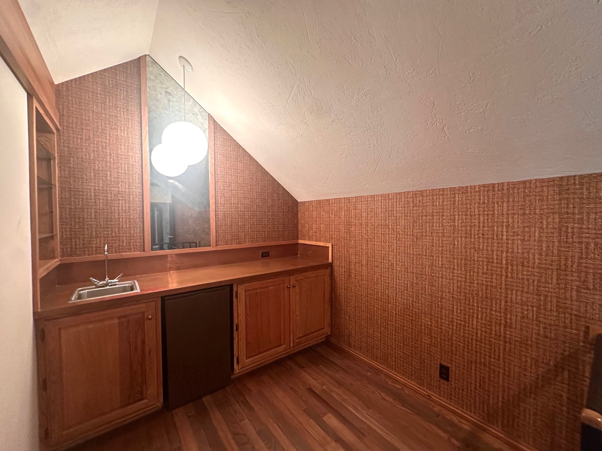 Enid, Oklahoma, 73703, United States, 5 Bedrooms Bedrooms, ,5 BathroomsBathrooms,Residential,For Sale,1981686