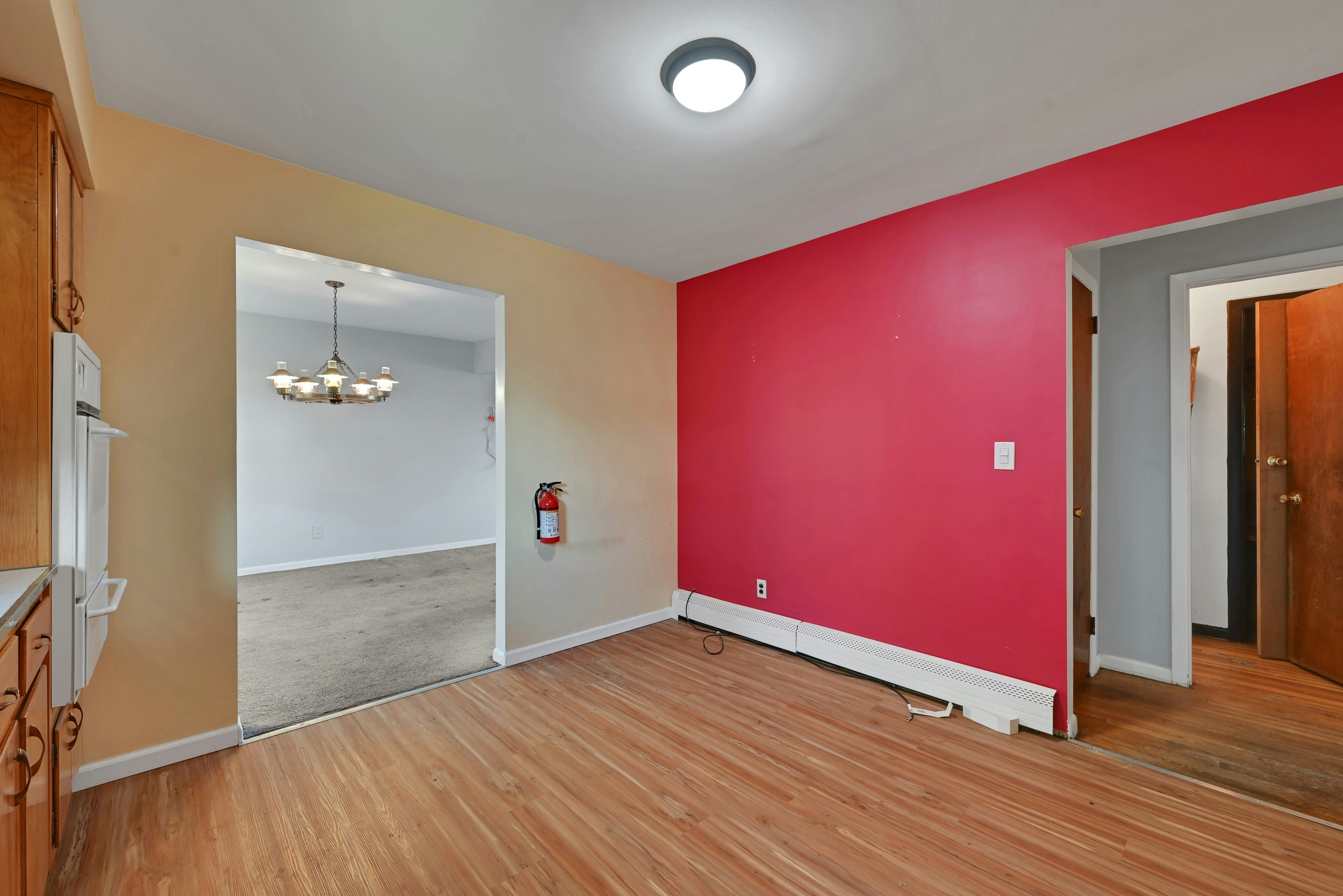  347 Chestnut Avenue, South Hackensack, NJ 07606 - 物件實景