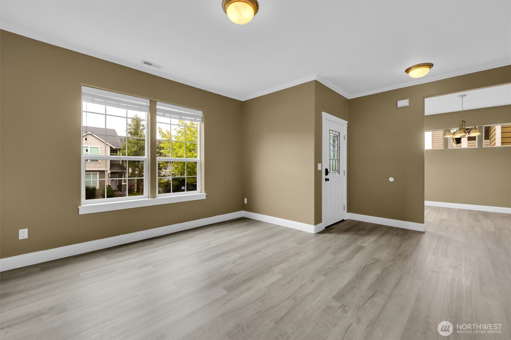 Puyallup, Washington, 98375, United States, 4 Bedrooms Bedrooms, ,3 BathroomsBathrooms,Residential,For Sale,1983972