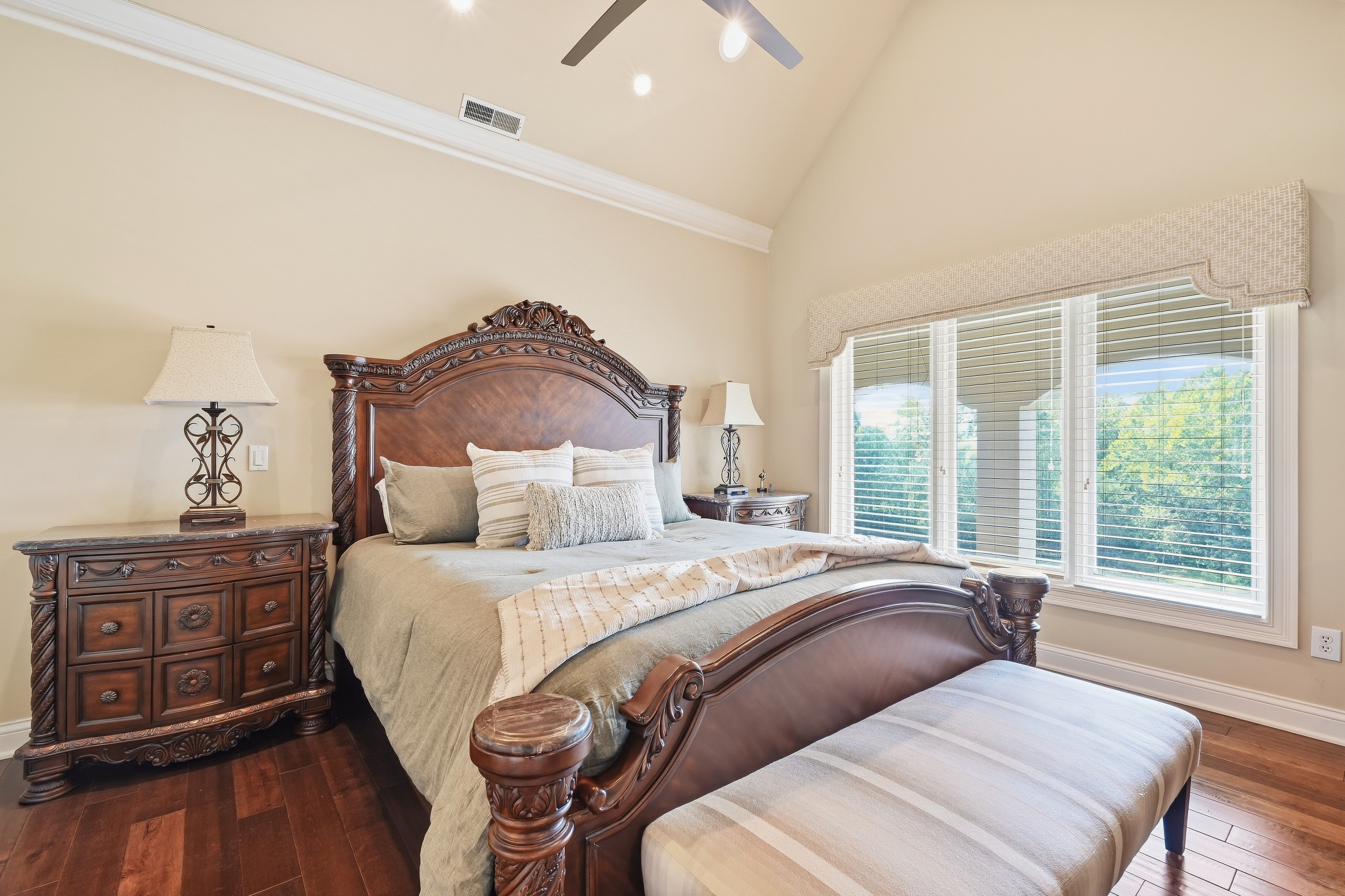  18420 Bridgemore Lane, Louisville, KY 40245 - 物件實景