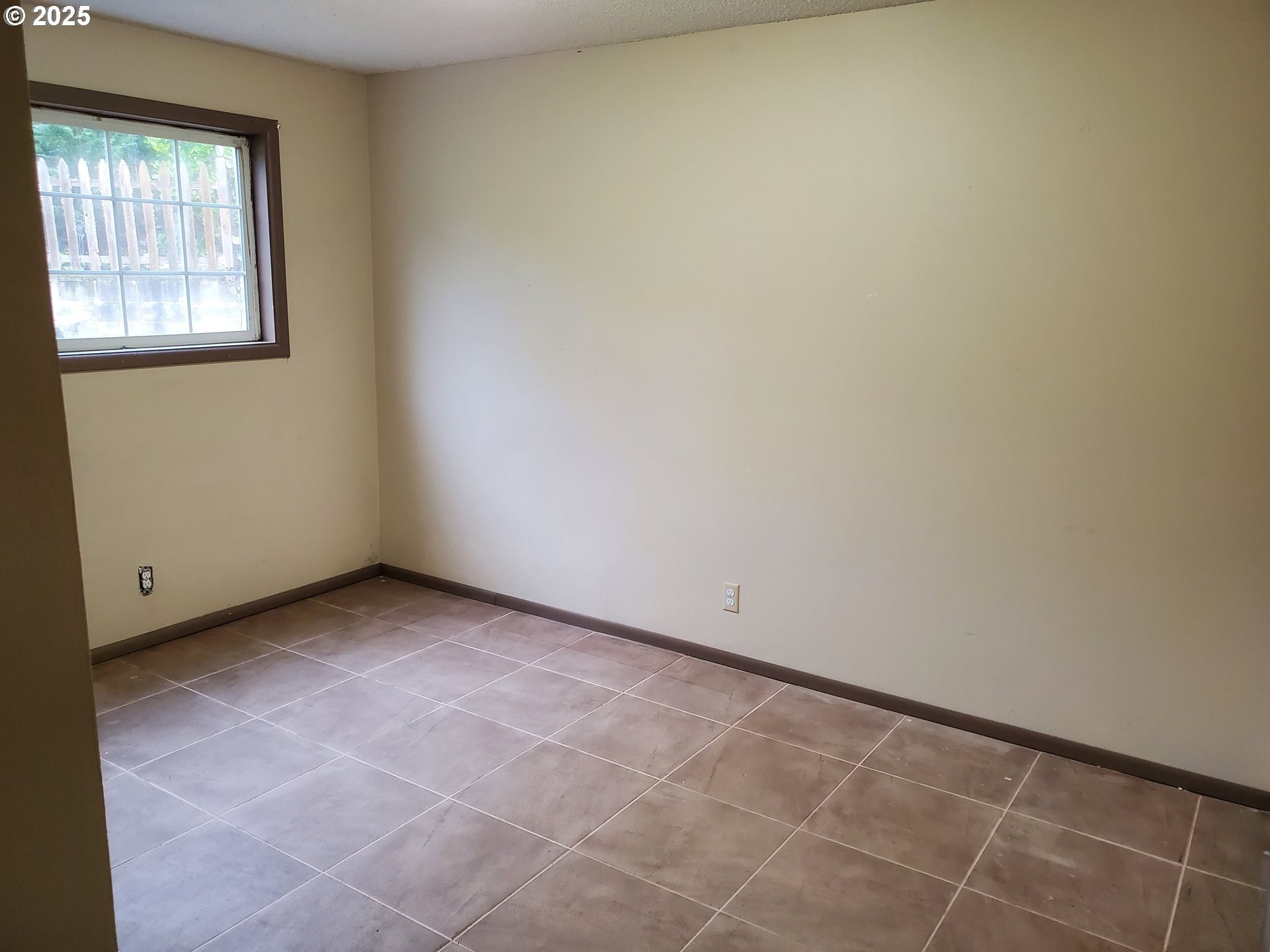 Pleasant Hill, Oregon, 97455, United States, 4 Bedrooms Bedrooms, ,3 BathroomsBathrooms,Residential,For Sale,1753097