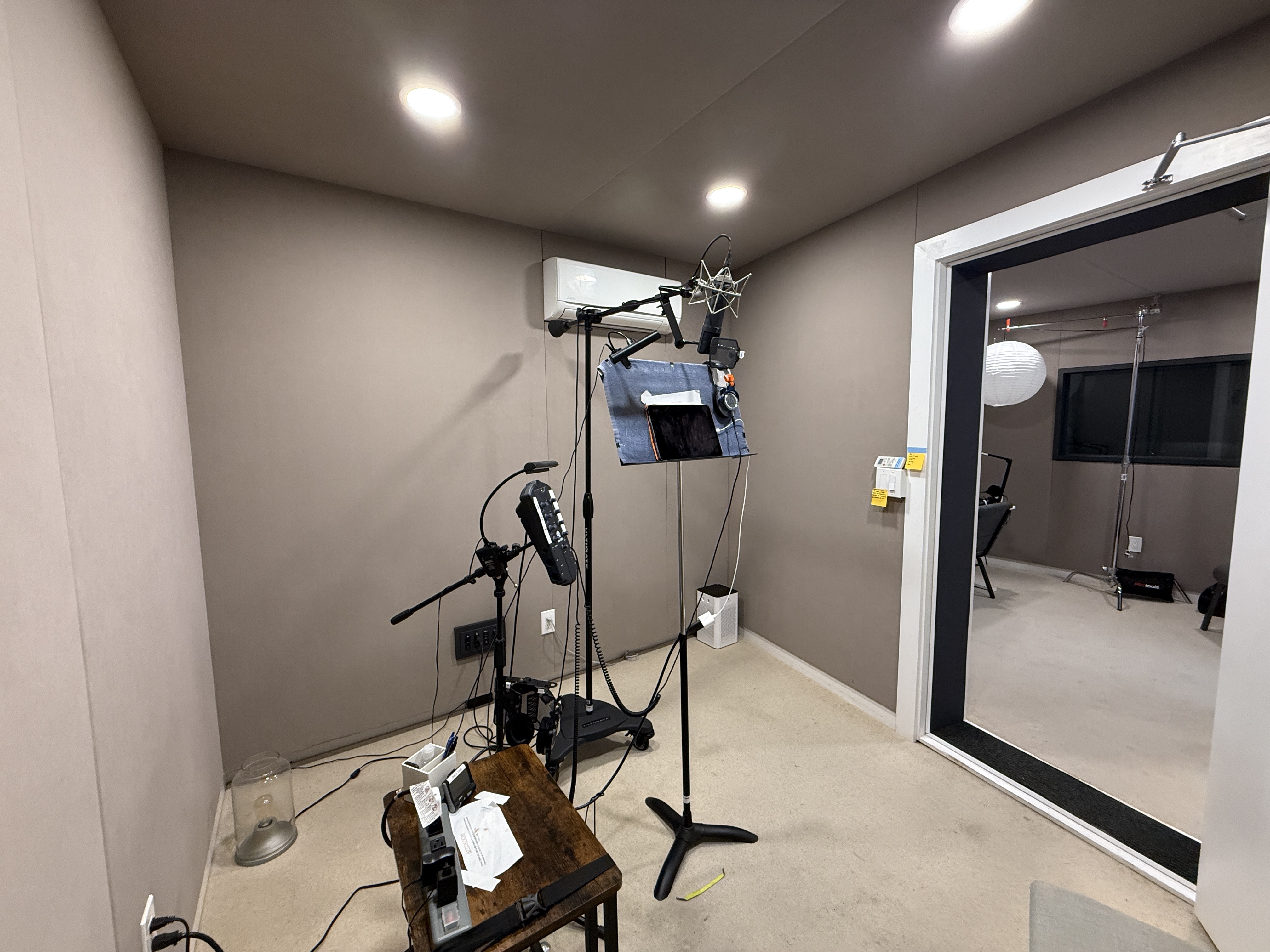 Venice, California, 90291, United States, 2 Bedrooms Bedrooms, ,2 BathroomsBathrooms,Residential,For Sale,1989635