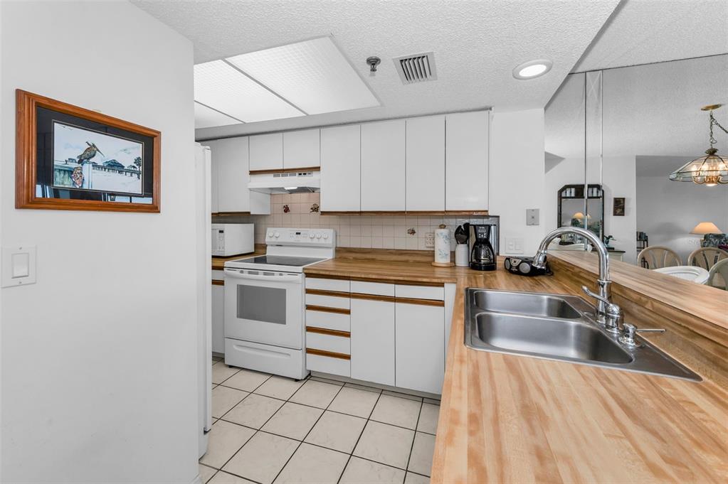 Indian Shores, Florida, 33785, United States, 2 Bedrooms Bedrooms, ,2 BathroomsBathrooms,Residential,For Sale,1992021