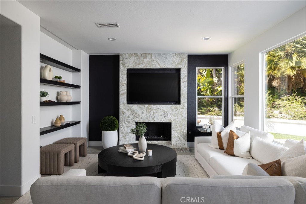 Huntington Beach, California, 92648, United States, 5 Bedrooms Bedrooms, ,1 BathroomBathrooms,Residential,For Sale,1732032