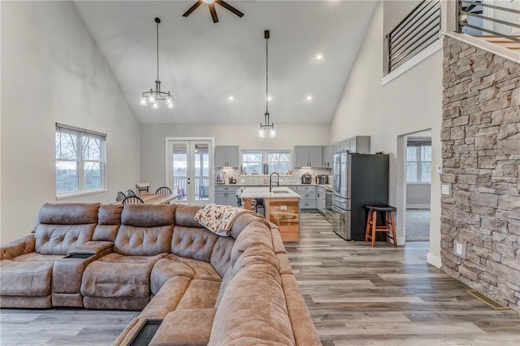 Ranger, Georgia, 30734, United States, 3 Bedrooms Bedrooms, ,4 BathroomsBathrooms,Residential,For Sale,2006072