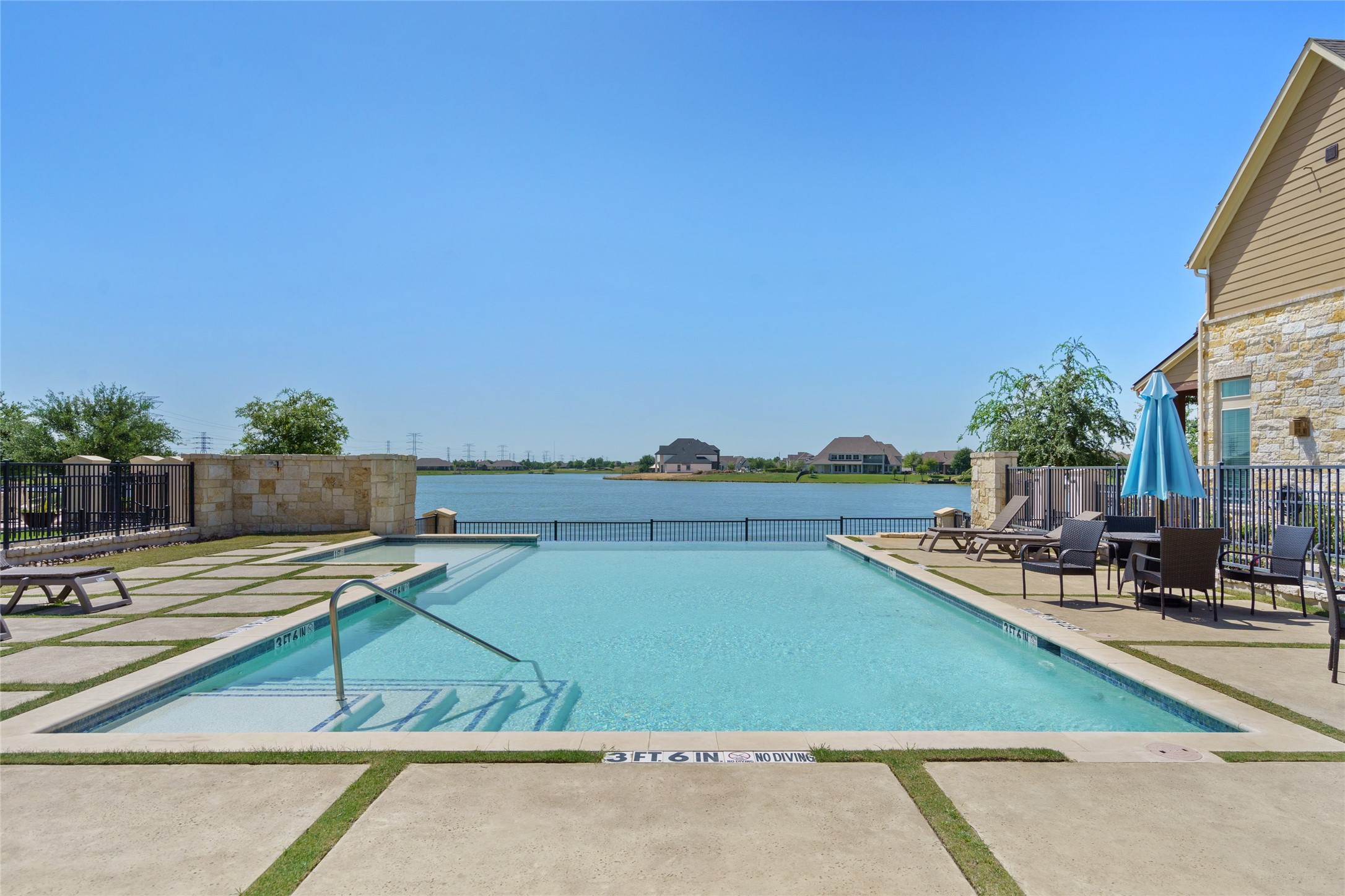  9406 Caddo Ridge Lane - 物件實景