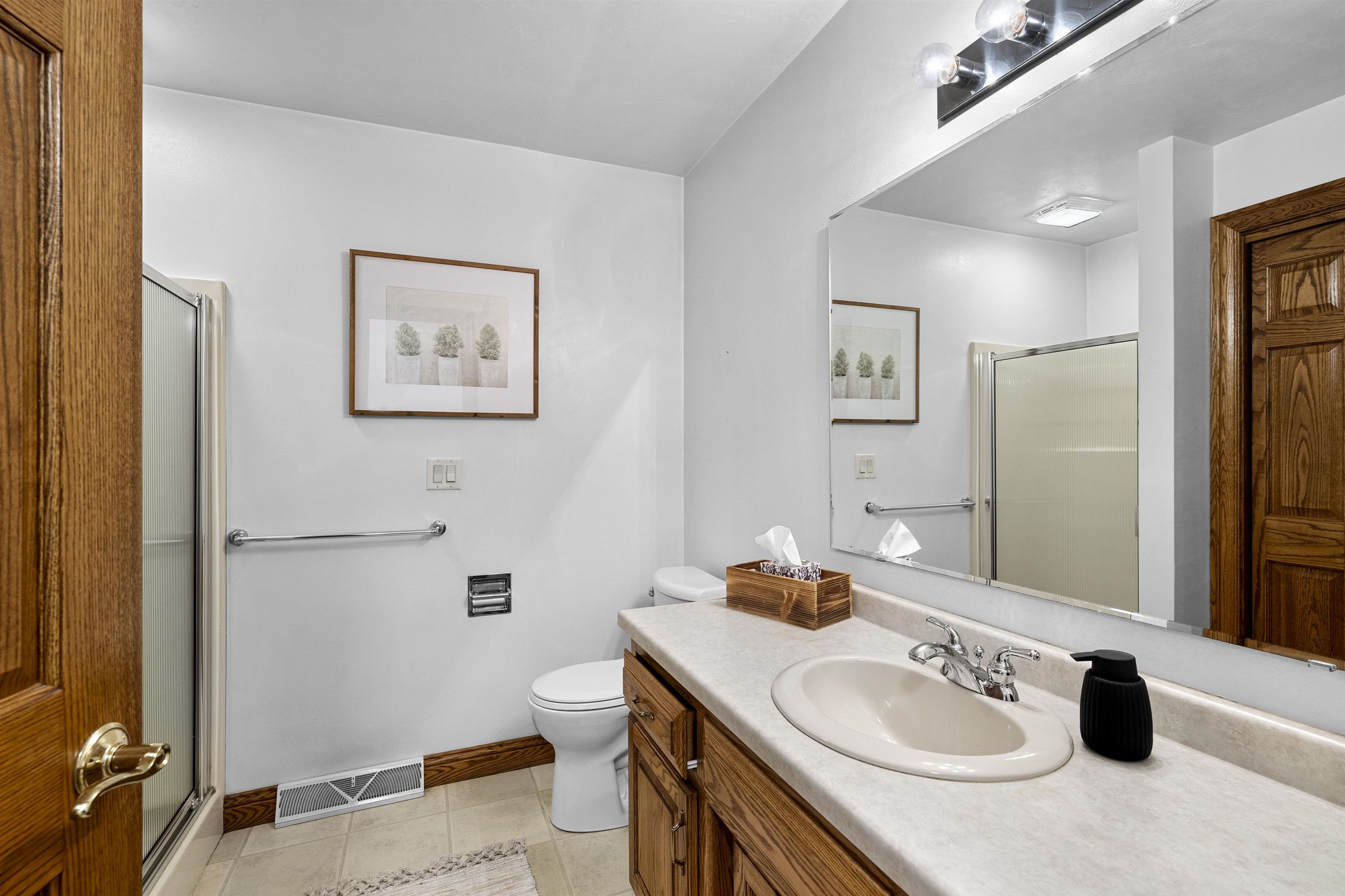 SUAMICO, Wisconsin, 54173, United States, 3 Bedrooms Bedrooms, ,4 BathroomsBathrooms,Residential,For Sale,1911099