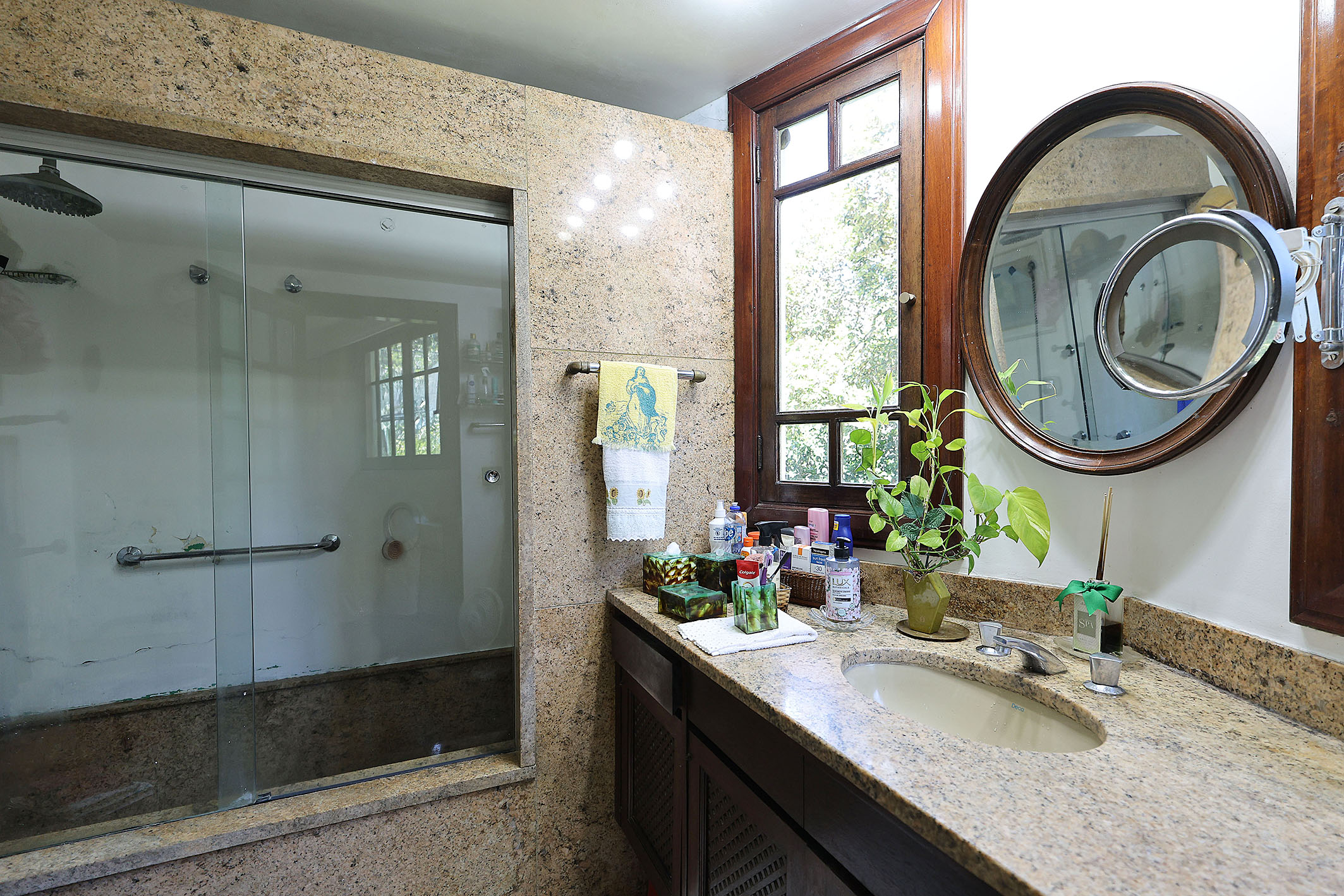 Residence in gated community with 936 m² integrated with the landscape in Gávea - 物件實景