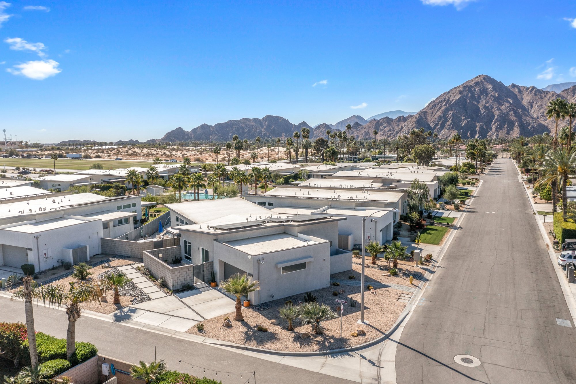  Luxury Mid-Century Indian Wells STR with Resort-Style Pool - 物件實景