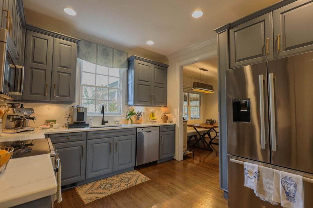 DALTON, Georgia, 30720, United States, 4 Bedrooms Bedrooms, ,4 BathroomsBathrooms,Residential,For Sale,2003034