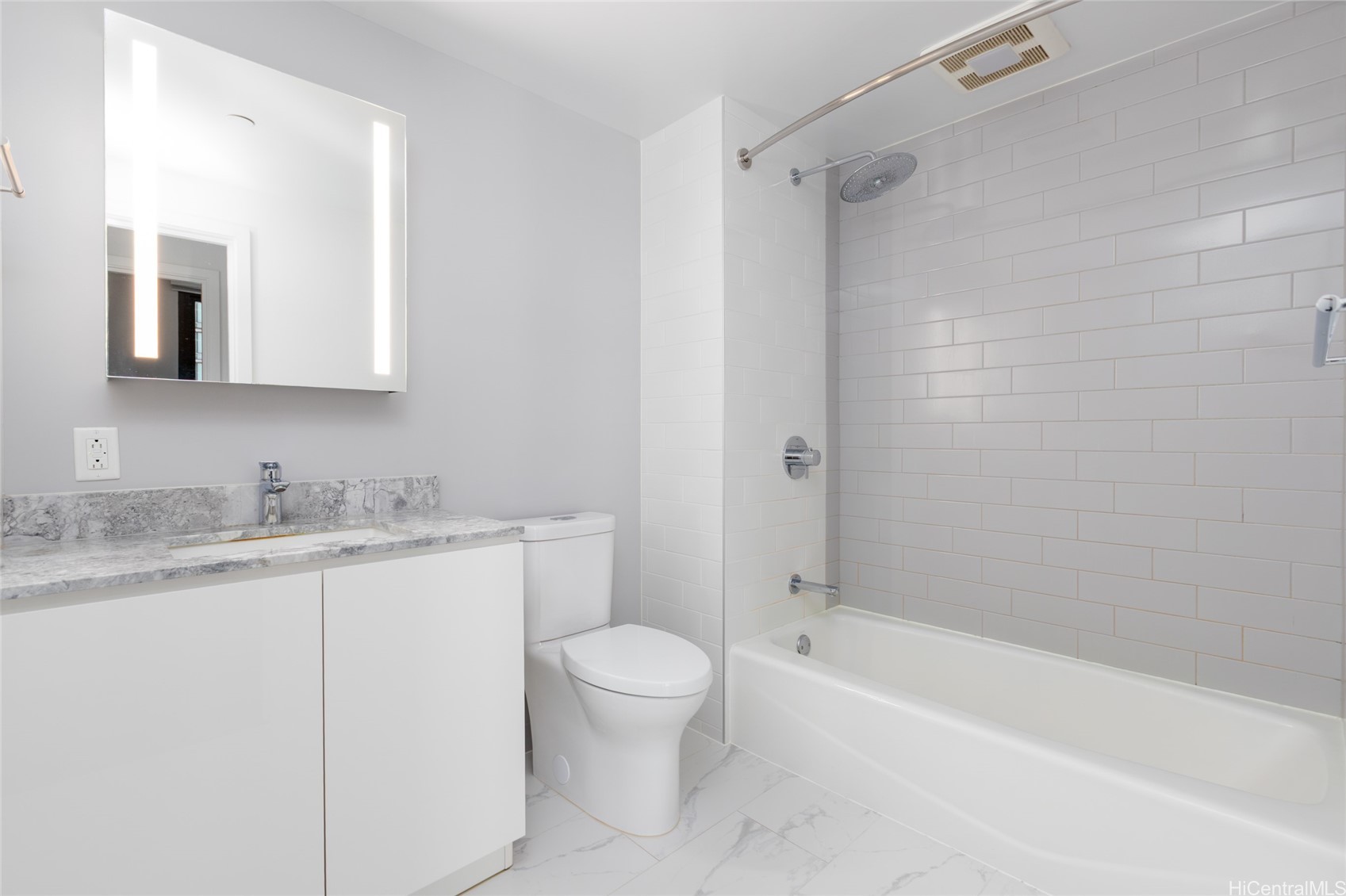 Honolulu, Hawaii, 96814, United States, 1 Bedroom Bedrooms, ,1 BathroomBathrooms,Residential,For Sale,1890945
