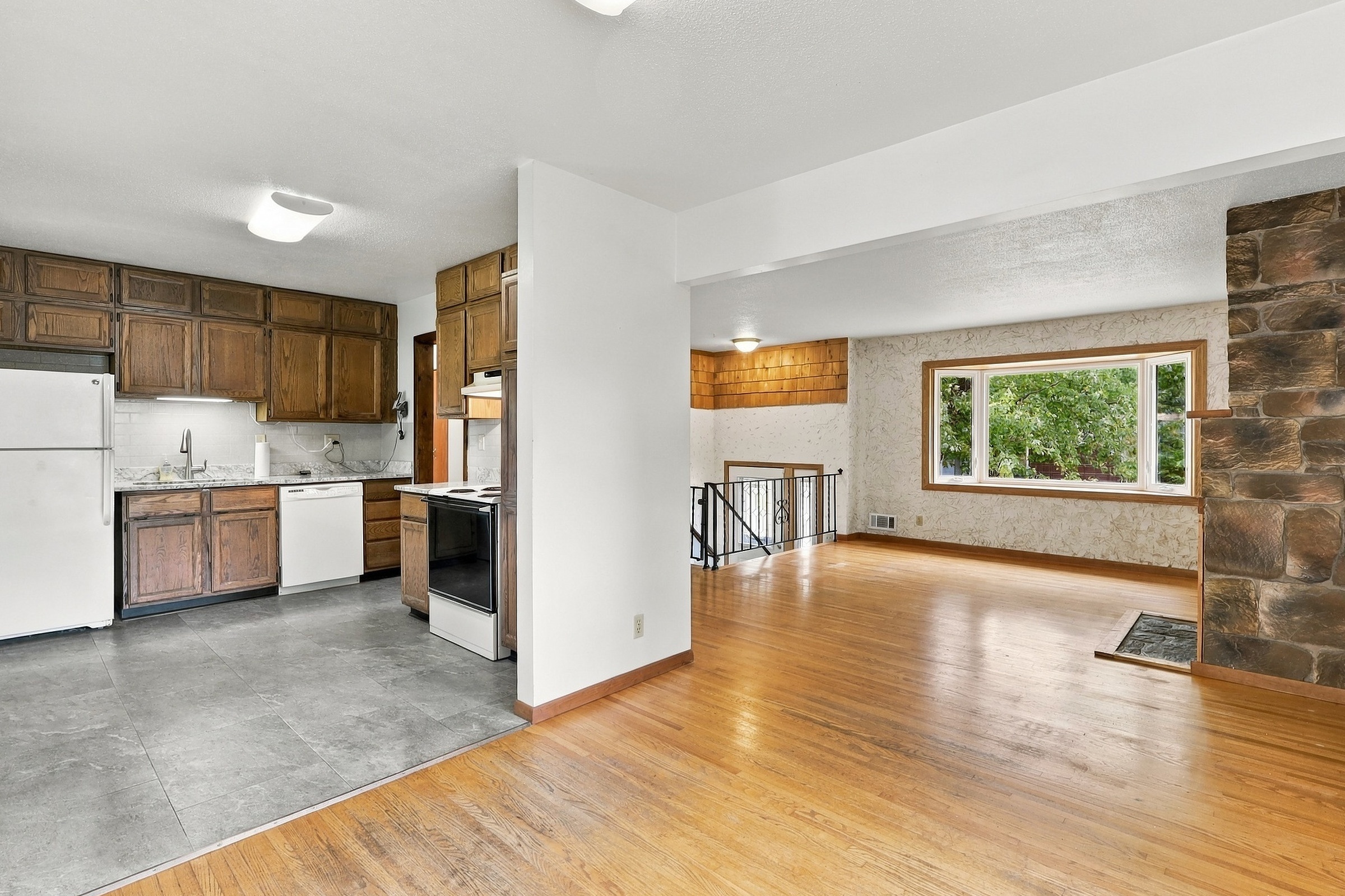  9087 Northwood Parkway, New Hope, MN 55427 - 物件實景